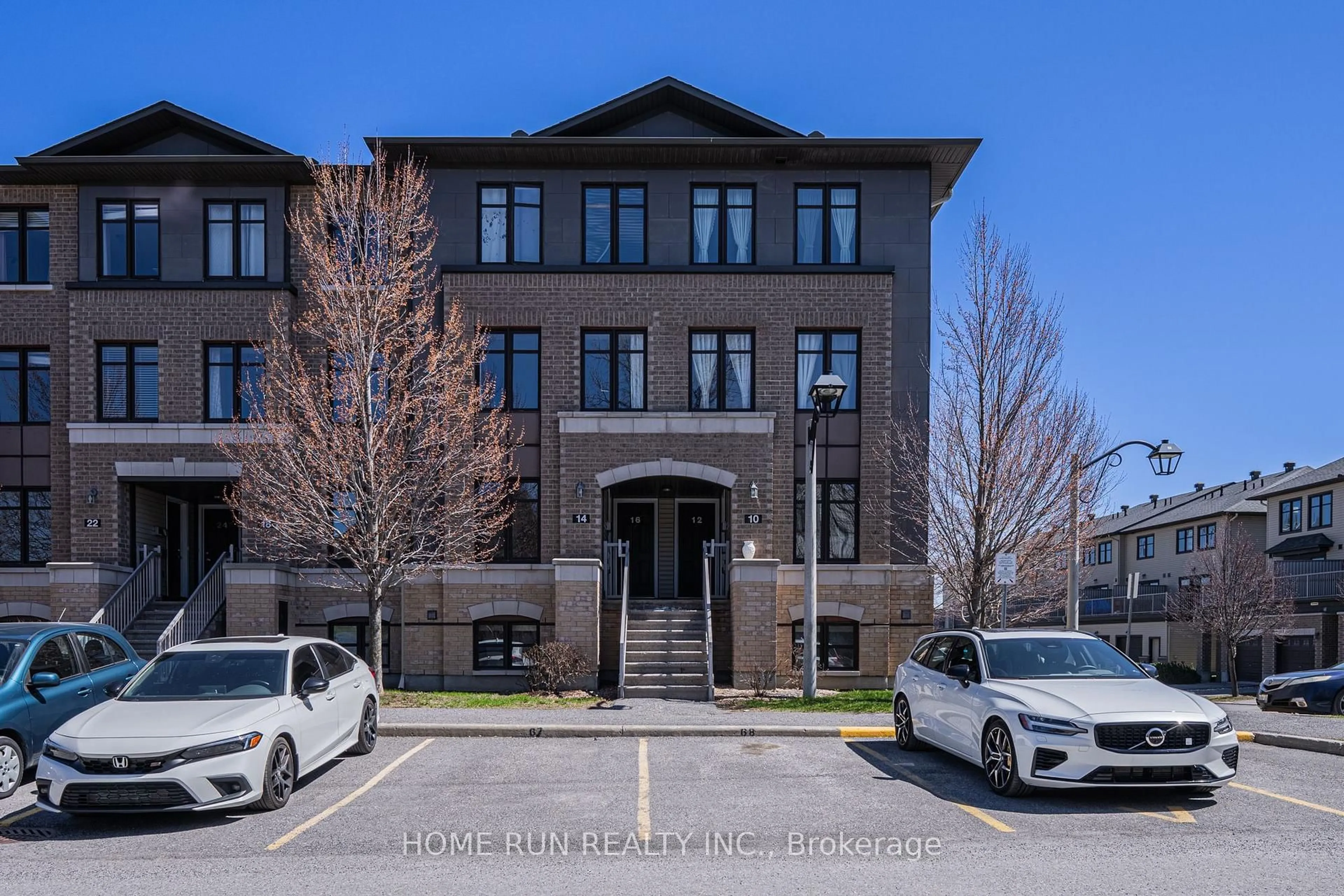 Unknown for 12 Argent Private #20, Ottawa Ontario K2K 0H2