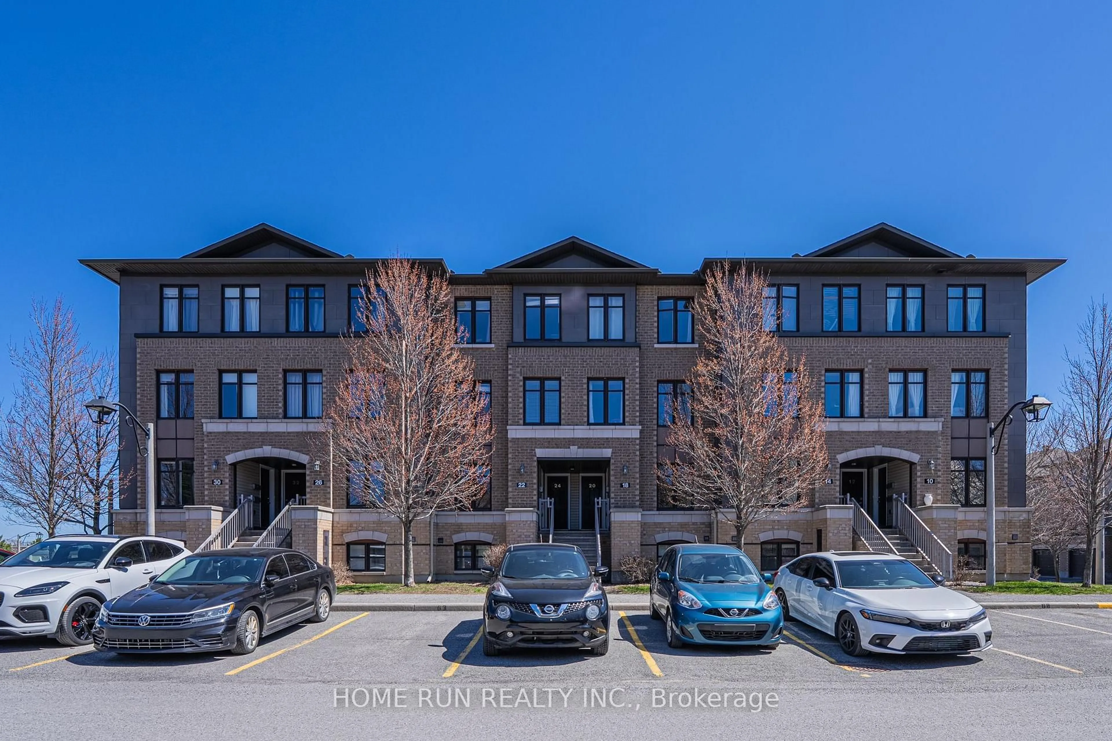 A pic from outside/outdoor area/front of a property/back of a property/a pic from drone, building for 12 Argent Private #20, Ottawa Ontario K2K 0H2