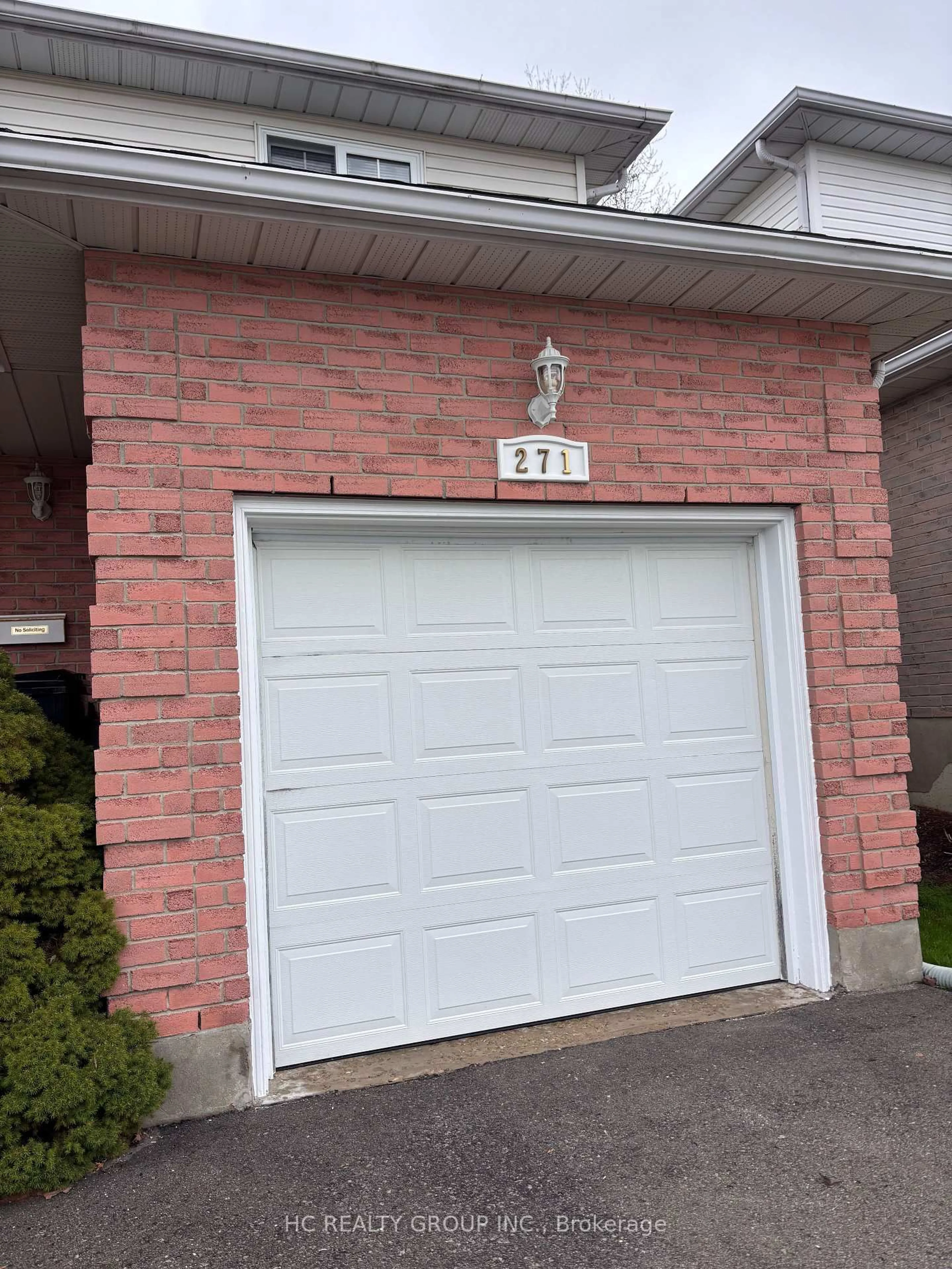 Home with brick exterior material, street for 271 Resurrection Dr, Kitchener Ontario N2N 3H4