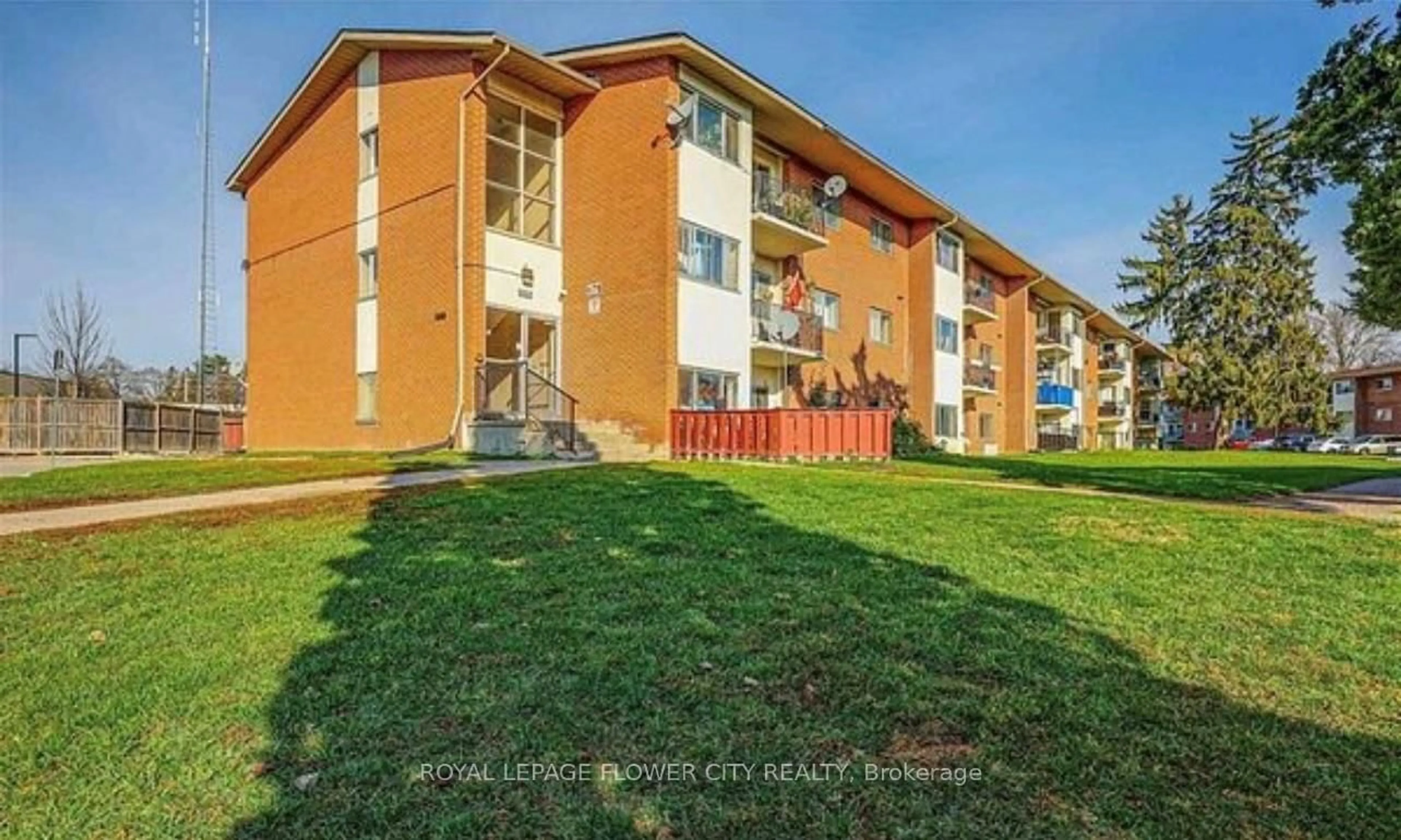 Unknown for 1176 Hamilton Rd #107, London East Ontario N5W 1A9