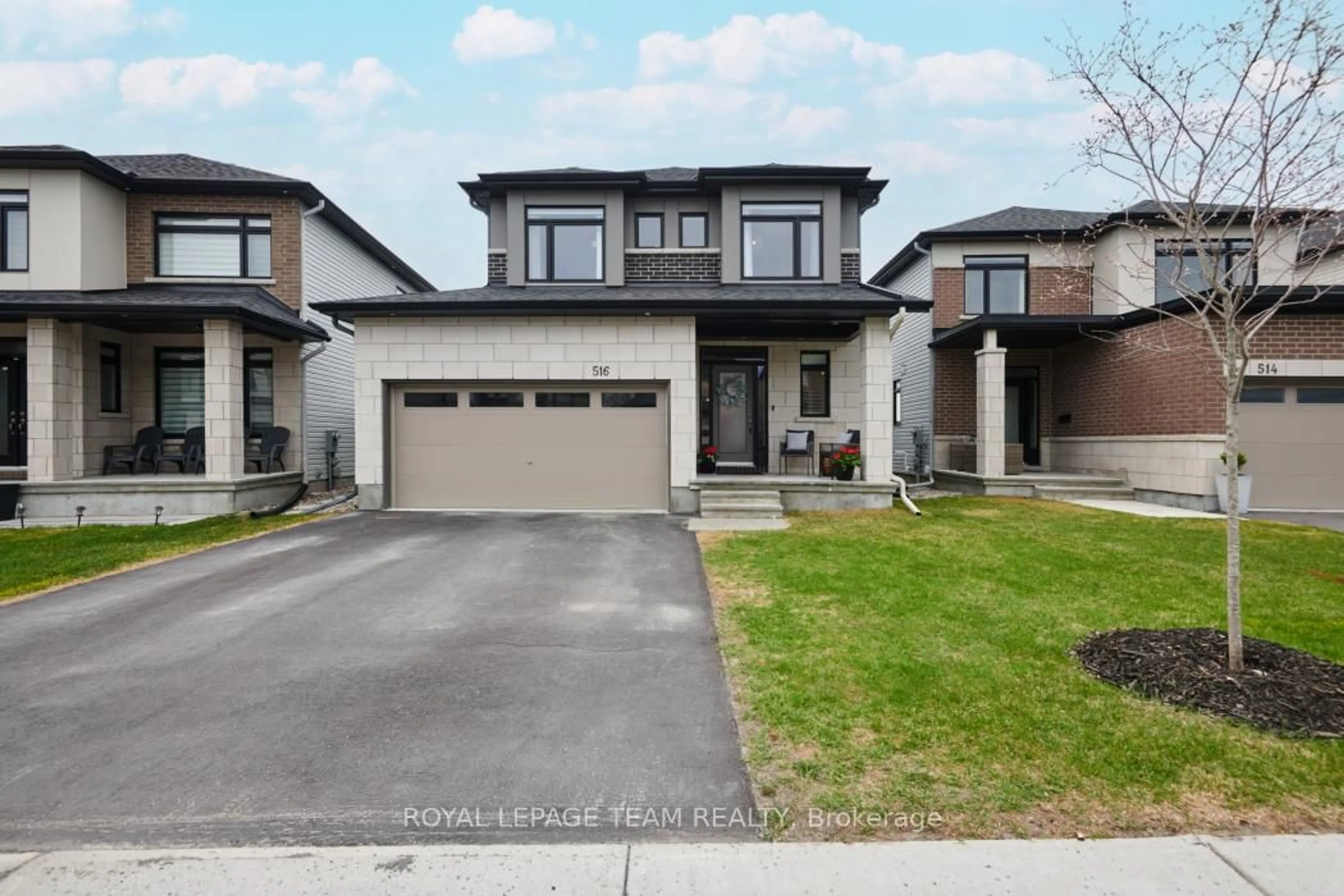 Home with brick exterior material, street for 516 Bobolink Rdge, Ottawa Ontario K2S 2N5