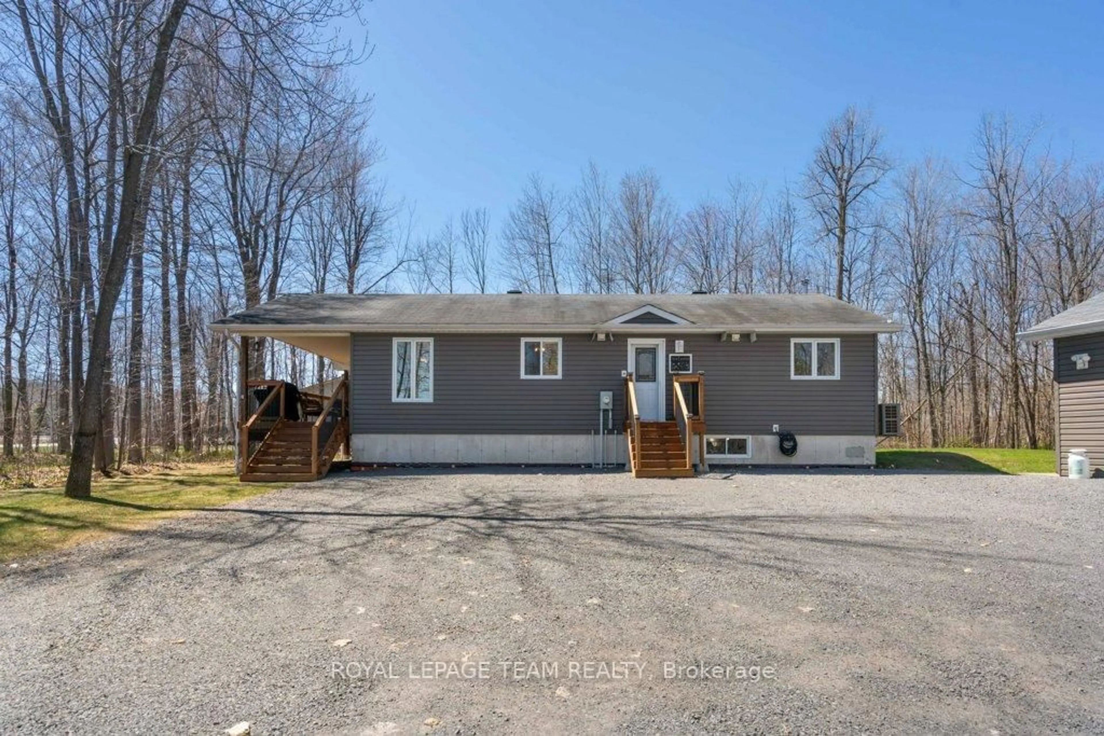 Unknown for 15065 Concession 3-4 Rd, North Stormont Ontario K0C 1K0