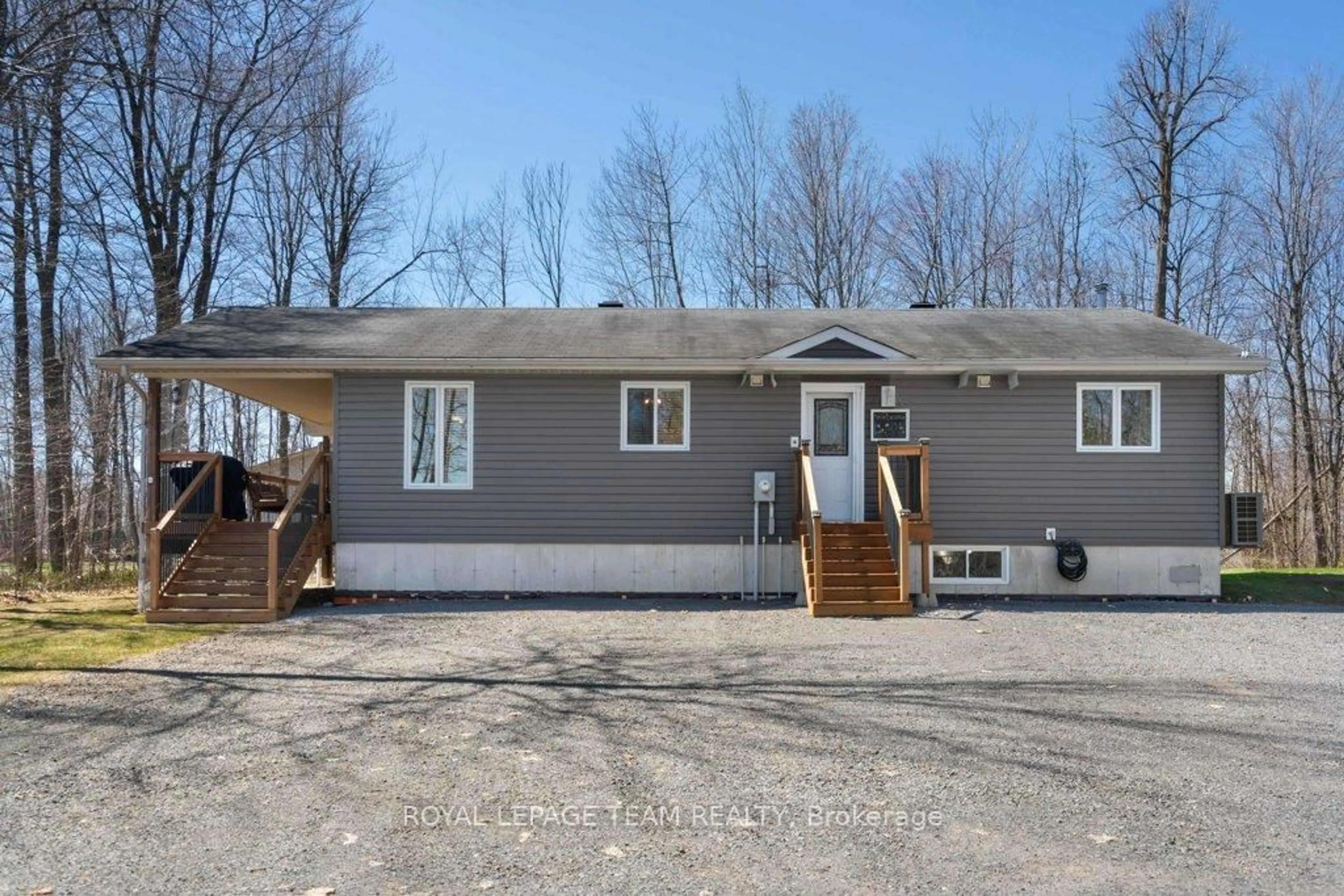 Unknown for 15065 Concession 3-4 Rd, North Stormont Ontario K0C 1K0