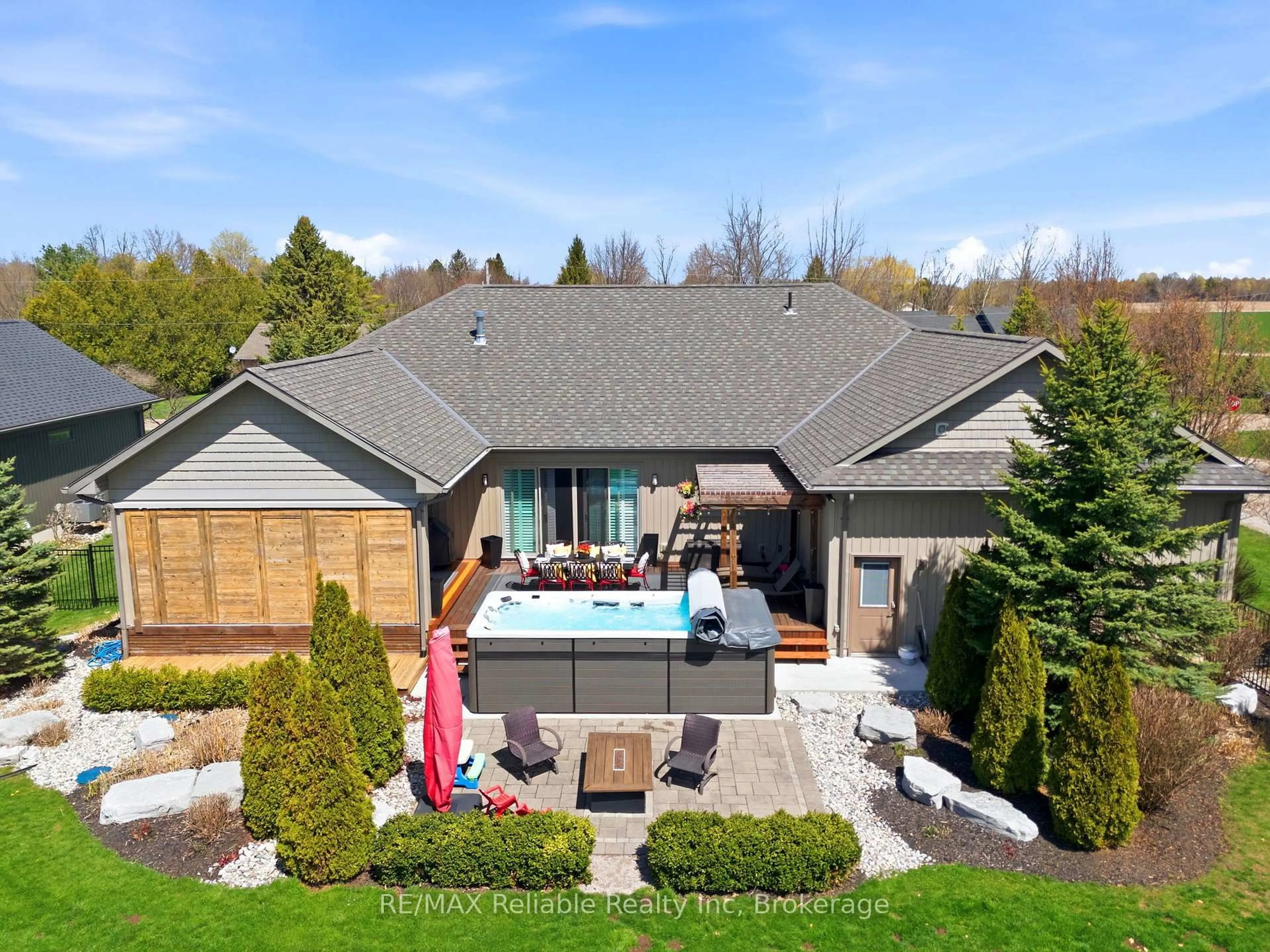 A pic from outside/outdoor area/front of a property/back of a property/a pic from drone, unknown for 74764 Elm Cres, Bluewater Ontario N0M 1G0