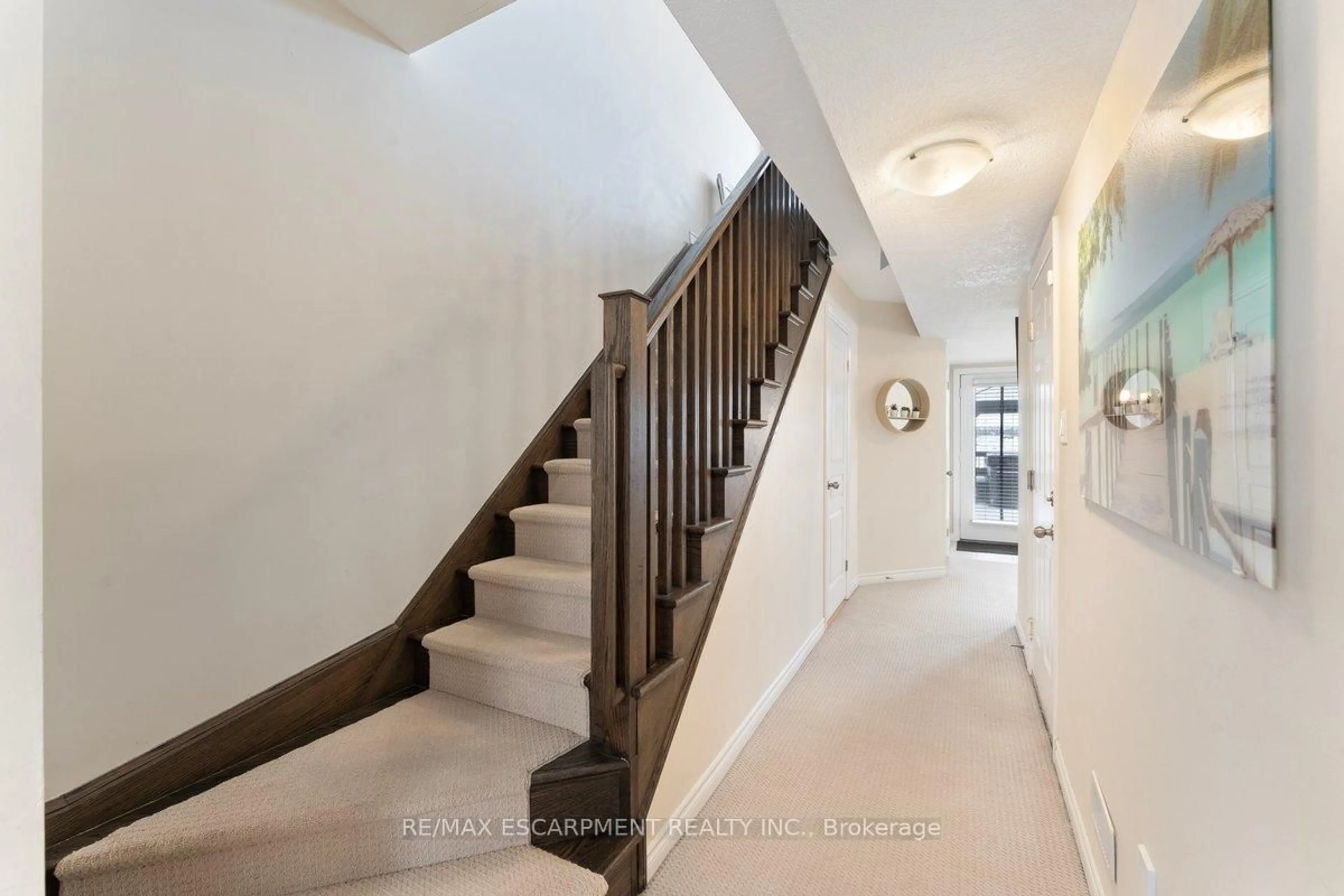 Stairs for 31 Mayland Tr, Hamilton Ontario L8J 0G4