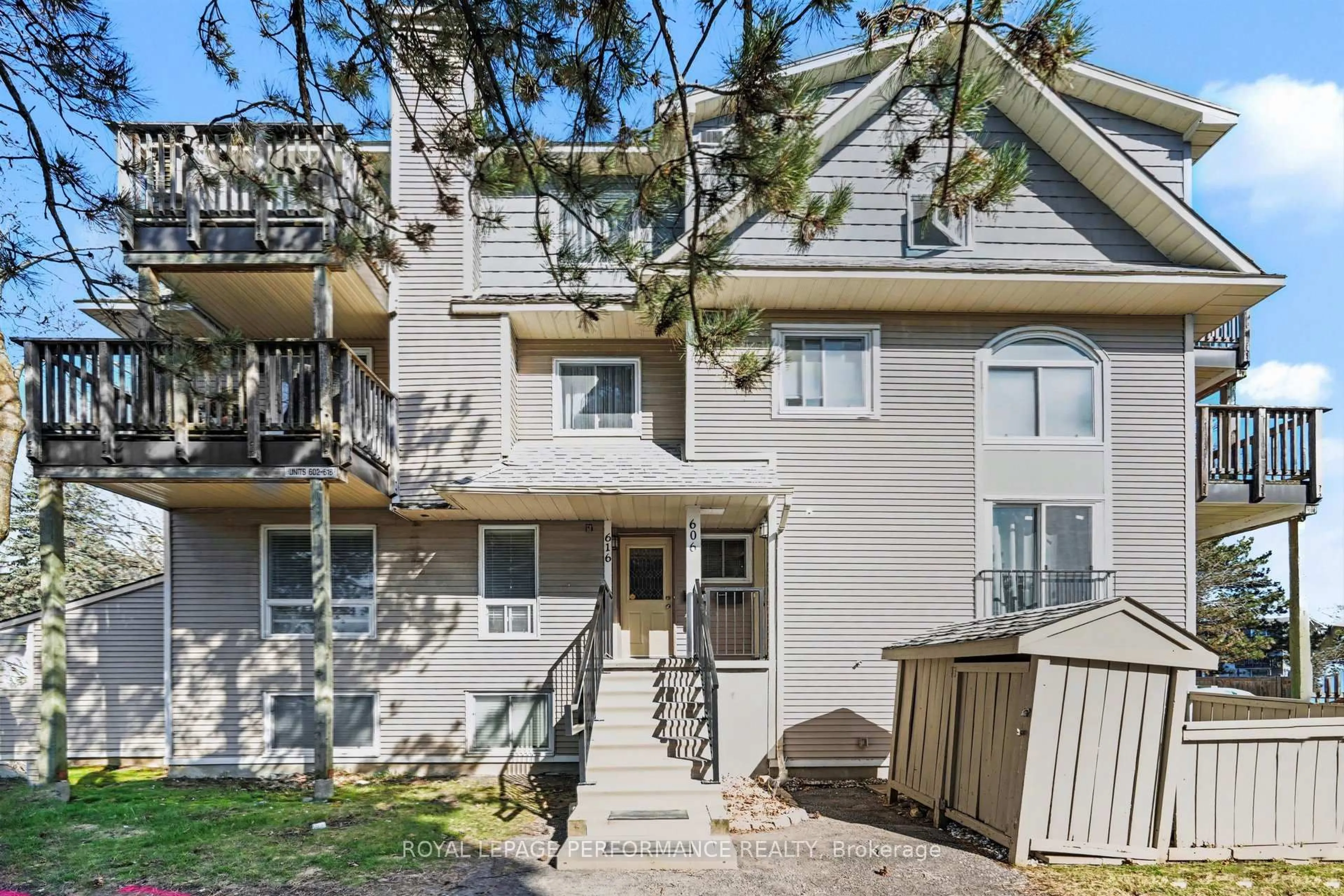 Unknown for 606 Tanguay Crt, Ottawa Ontario K2L 3X3