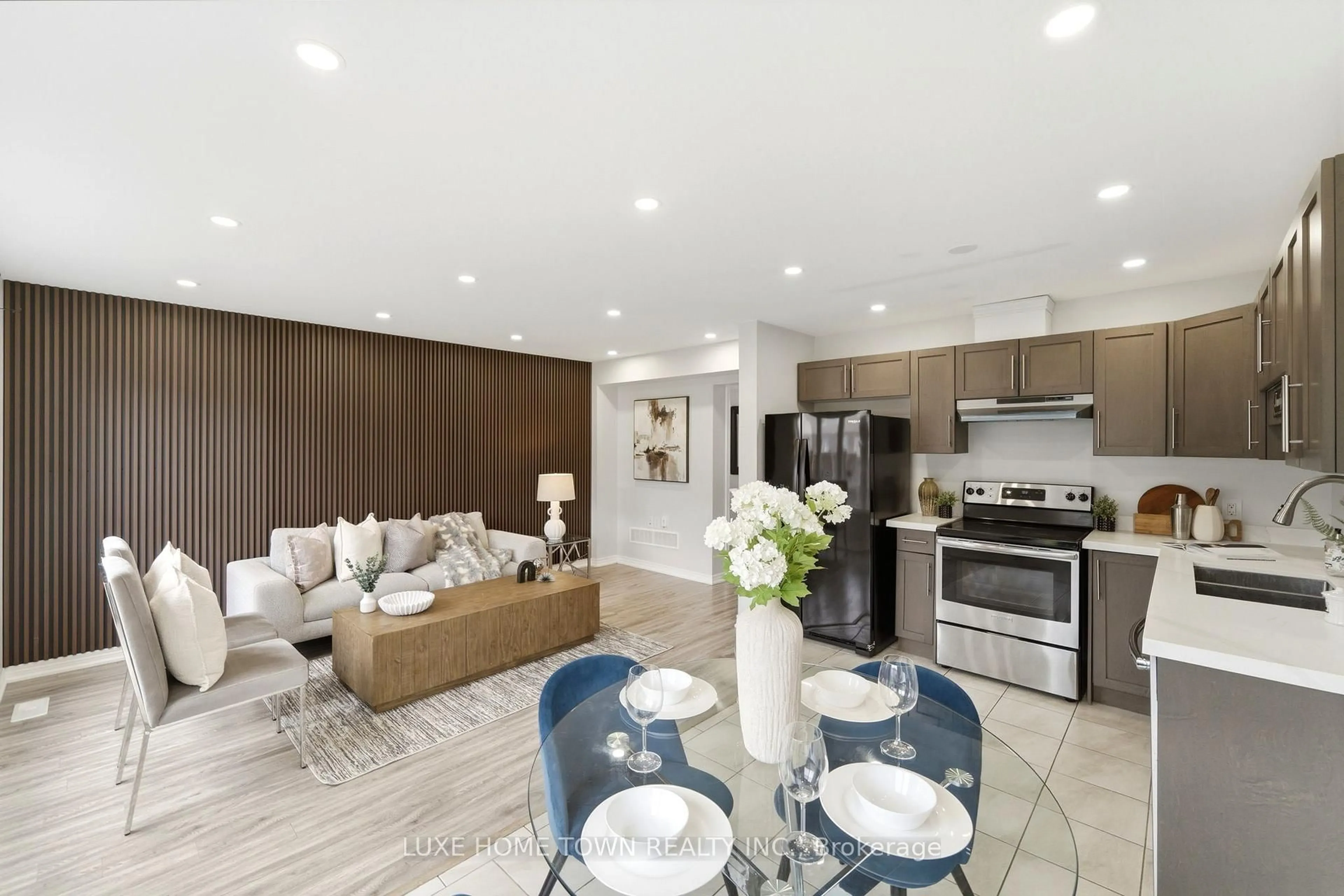 Open concept kitchen, unknown for 100 Monarch St, Welland Ontario L3C 0G6