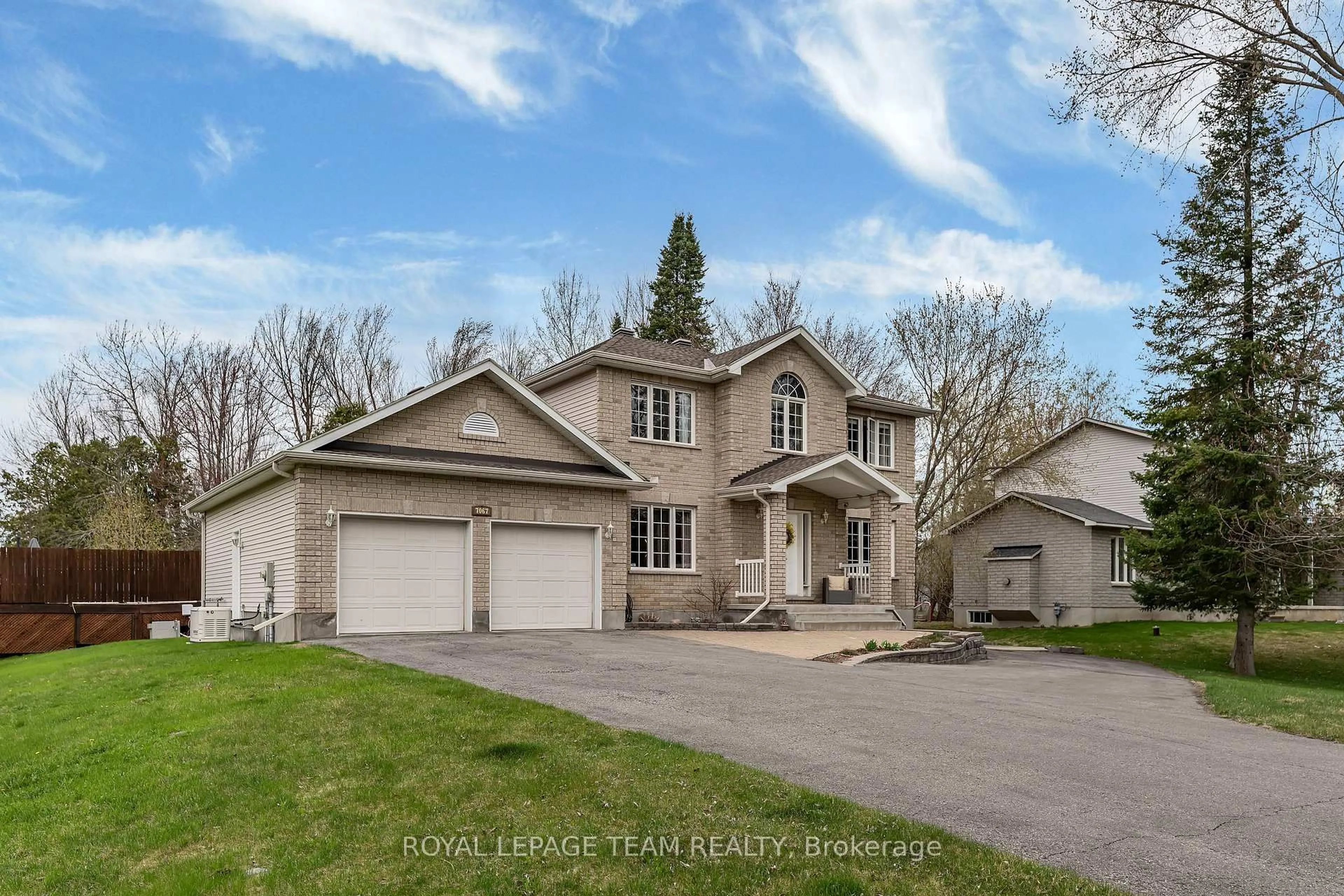 Unknown for 7067 Donwel Dr, Greely Ontario K4P 1M7