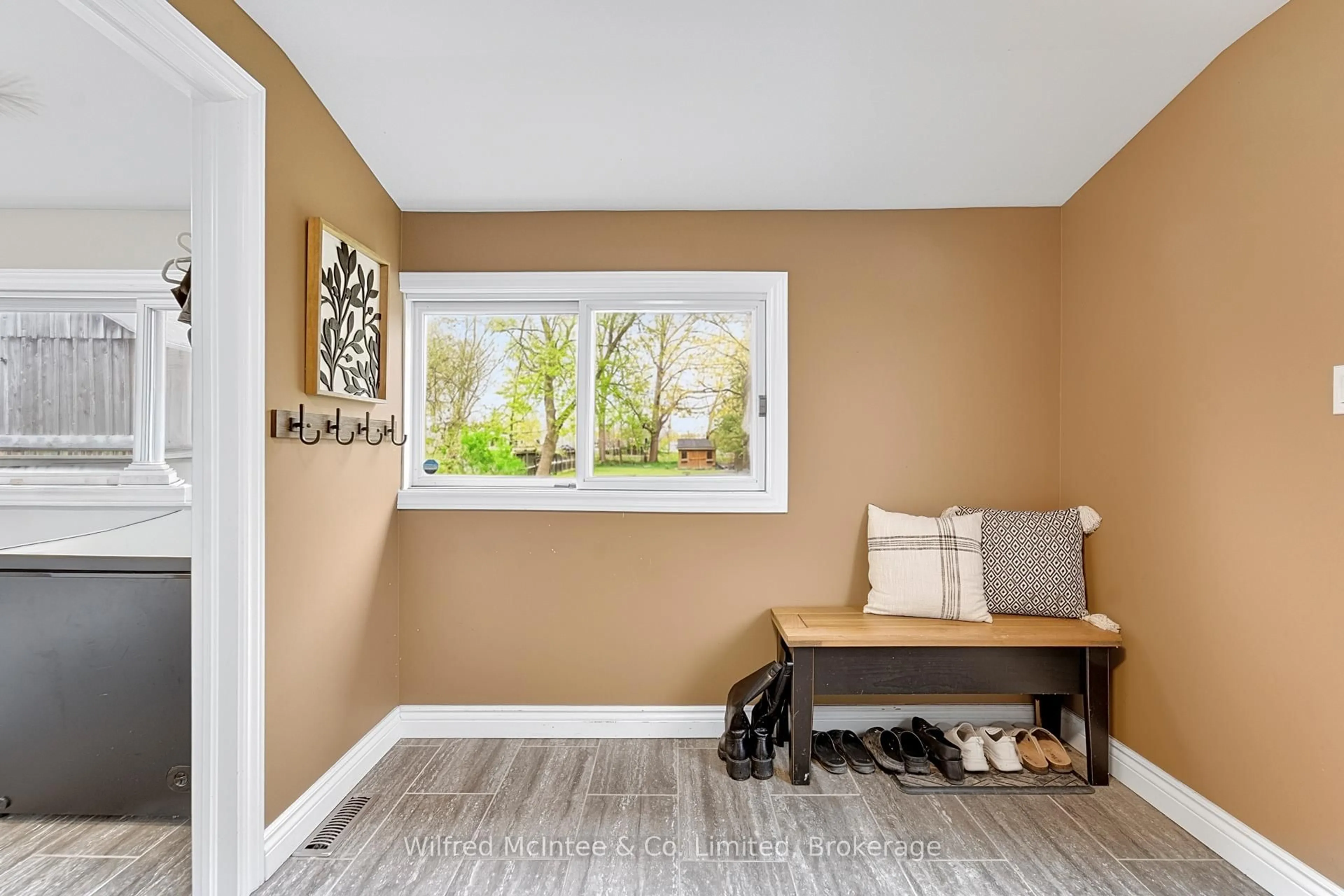 Indoor entryway for 236 Andrew St, South Huron Ontario N0M 1S1