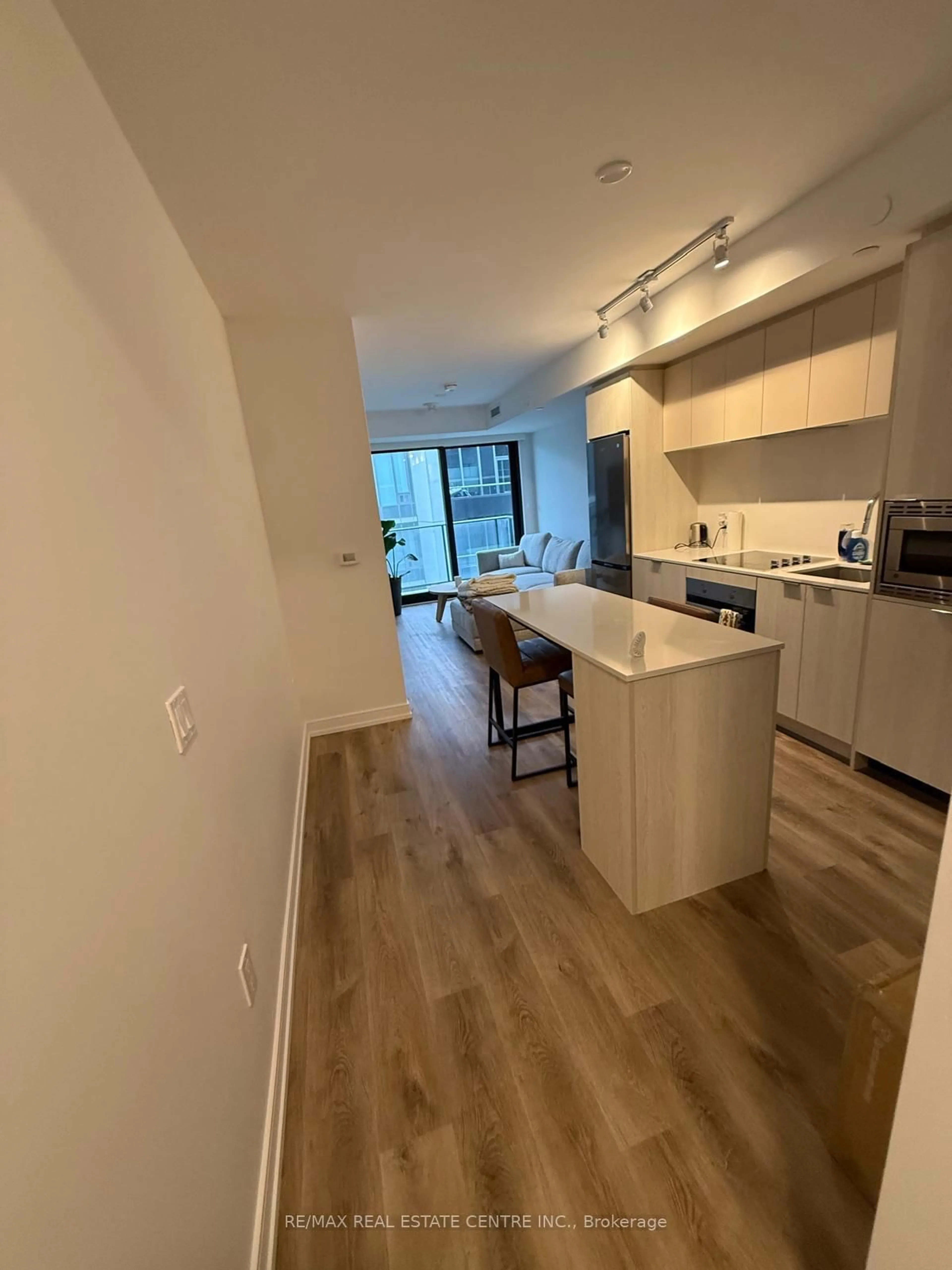 Unknown for 1 Jarvis St #1412, Hamilton Ontario L8R 3J2
