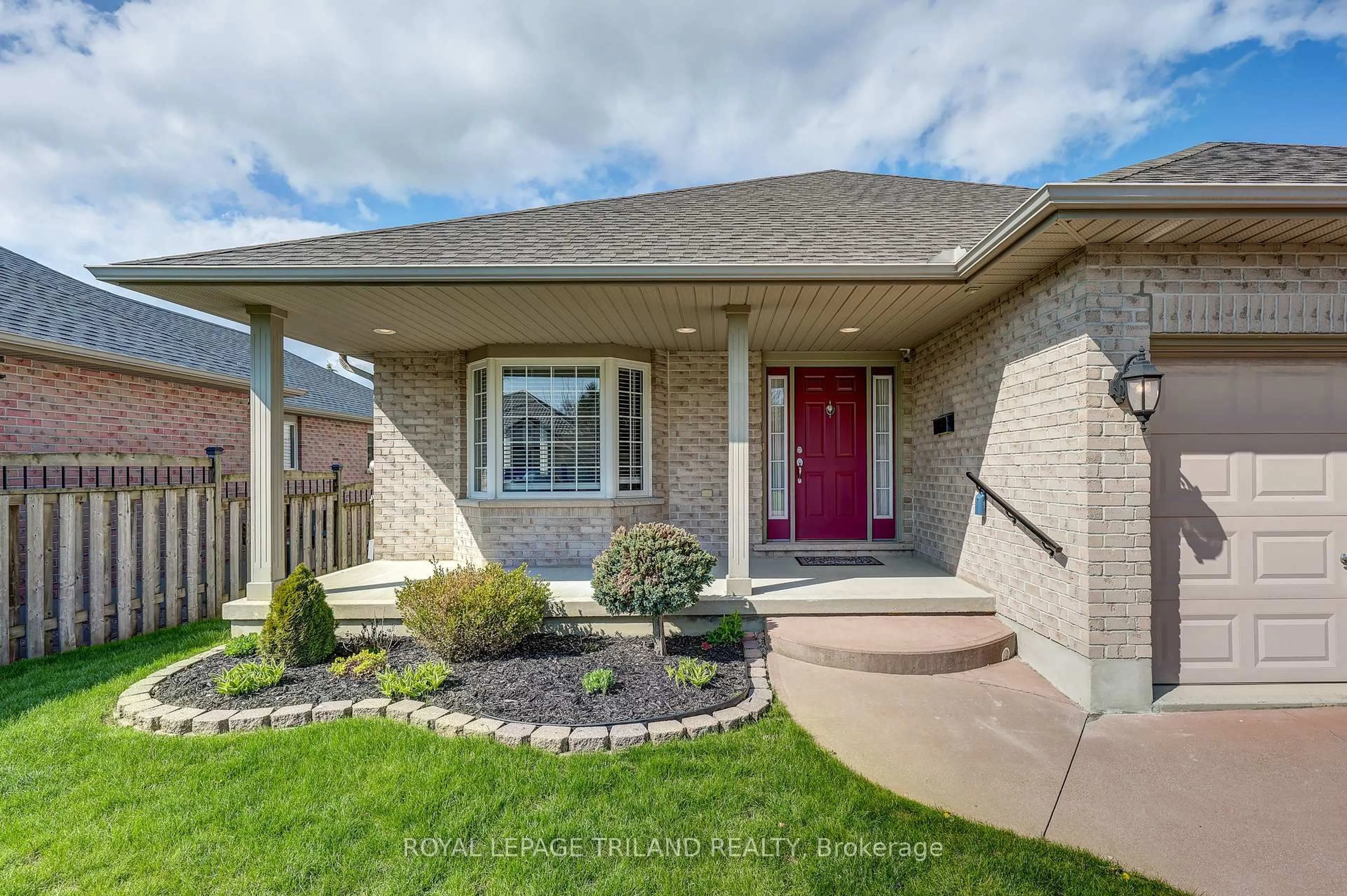 Home with brick exterior material, street for 19 Oriole Lane, St. Thomas Ontario N5R 6K8