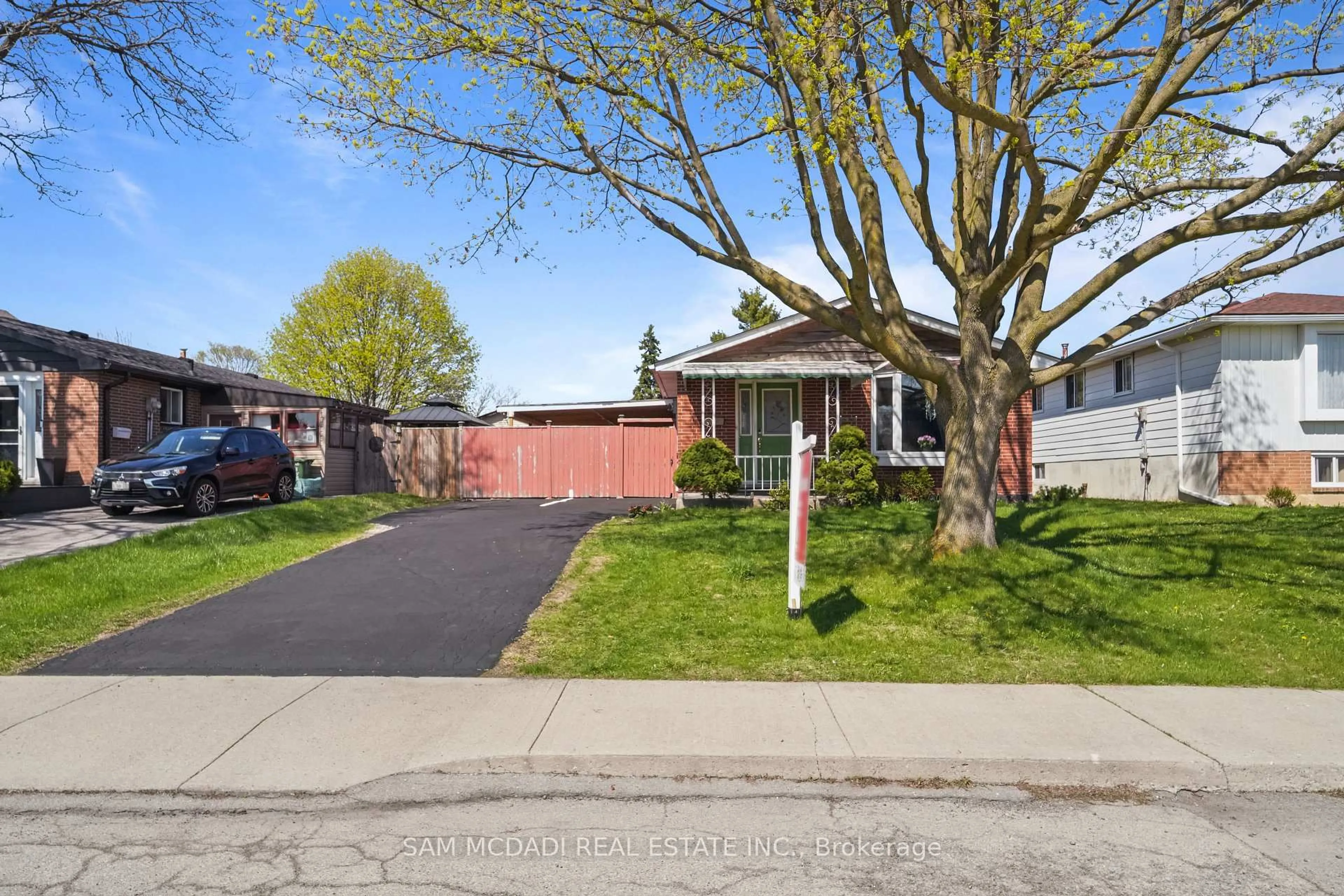 Unknown for 79 Locheed Dr, Hamilton Ontario L8T 4L5