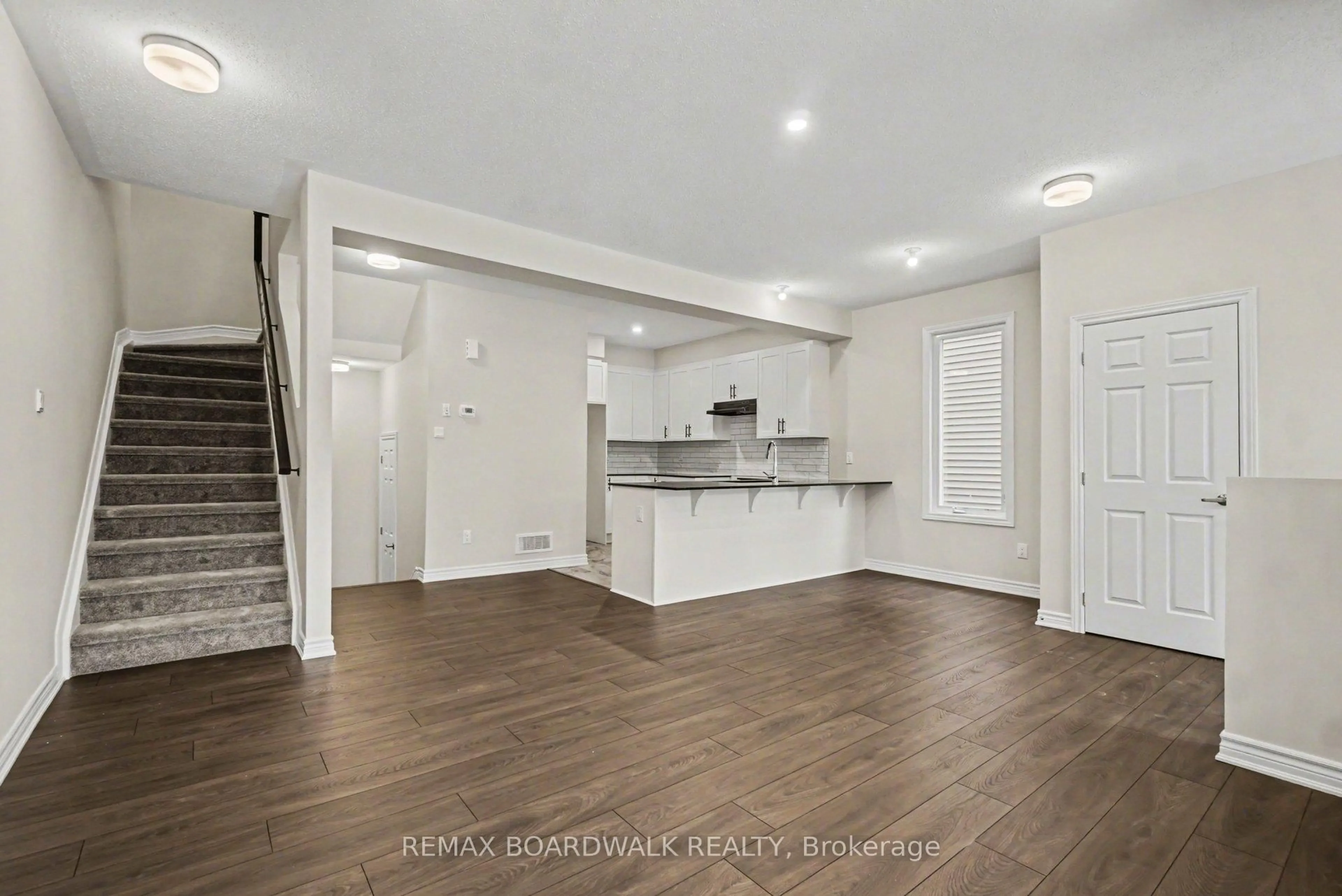 Open concept kitchen, unknown for 83 Ryan Reynolds Way, Orleans Ontario K4A 5T4