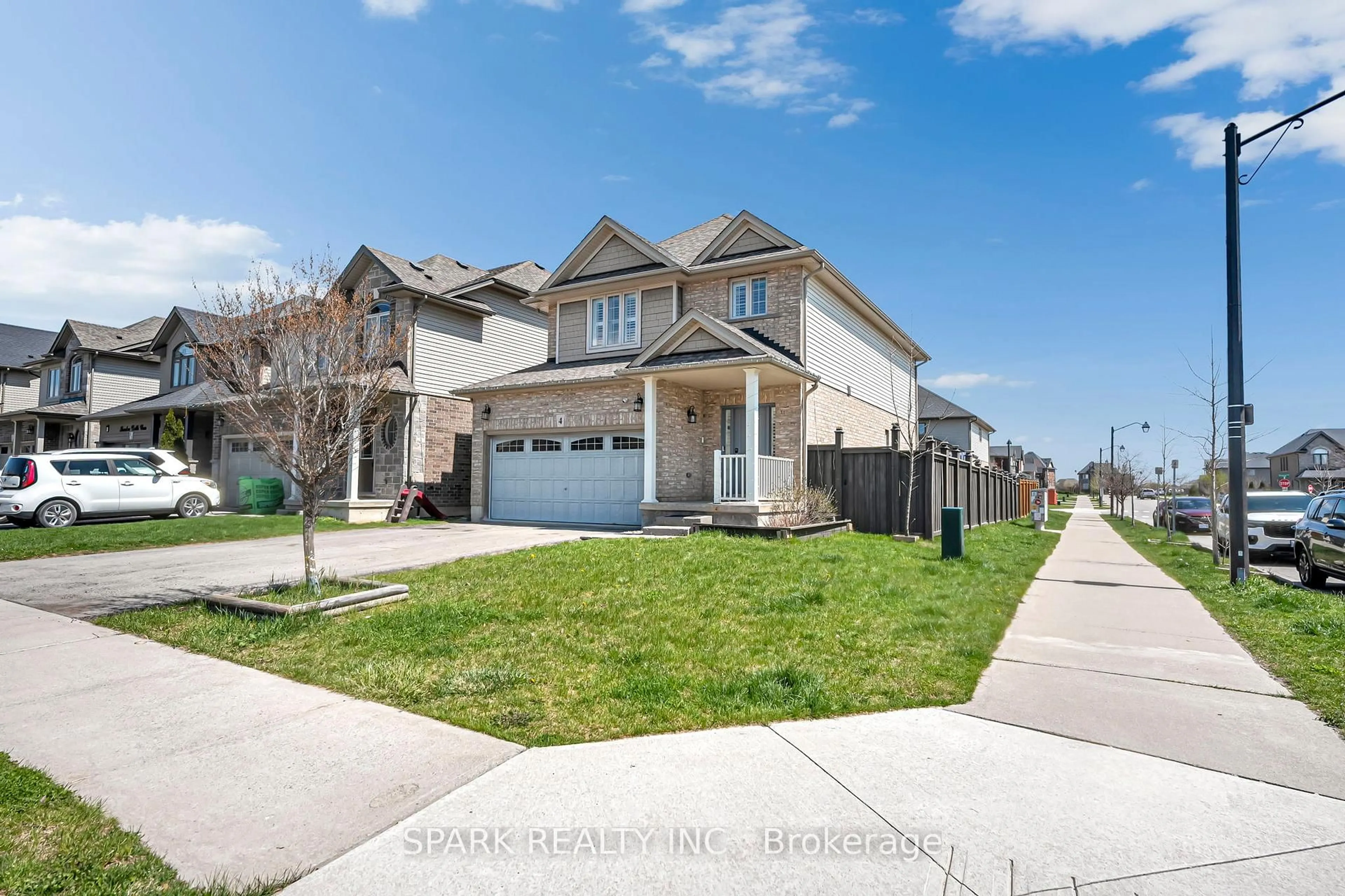 Unknown for 4 Cutts Cres, Hamilton Ontario L0R 1C0