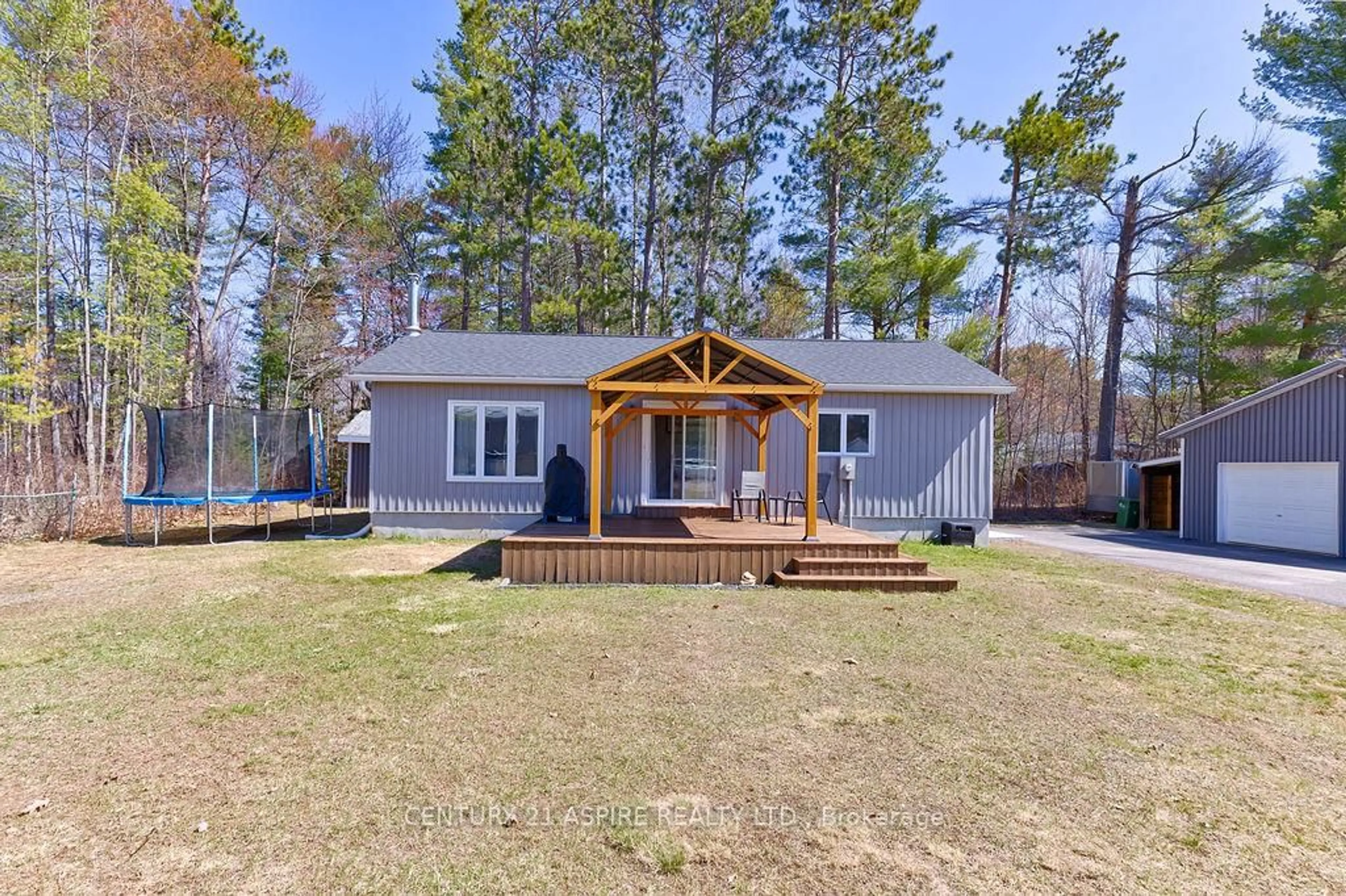 Unknown for 196 Schwanz Rd, Petawawa Ontario K8H 1Y5