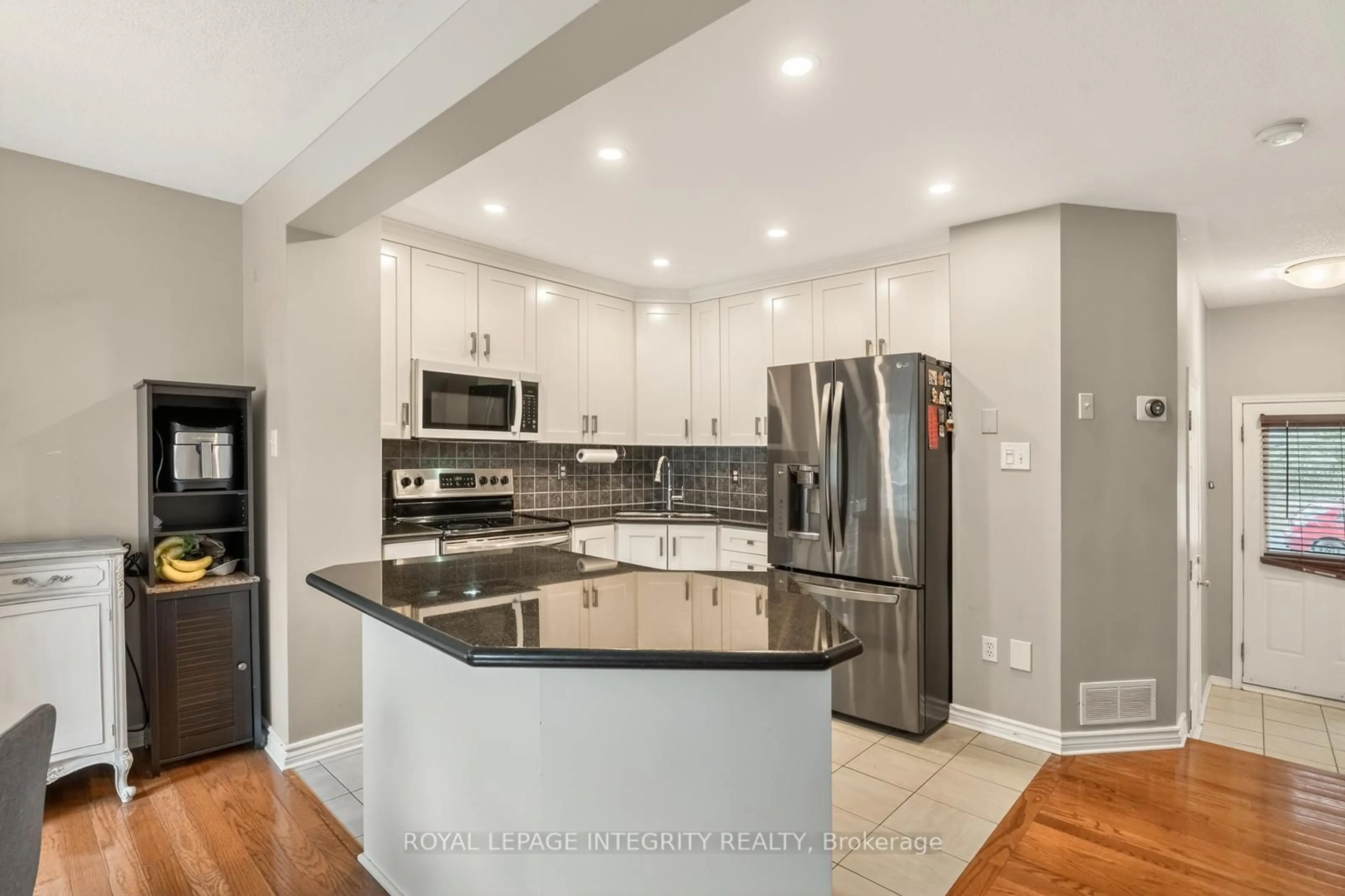 Open concept kitchen, unknown for 106 Blackdome Cres, Ottawa Ontario K2T 1B1