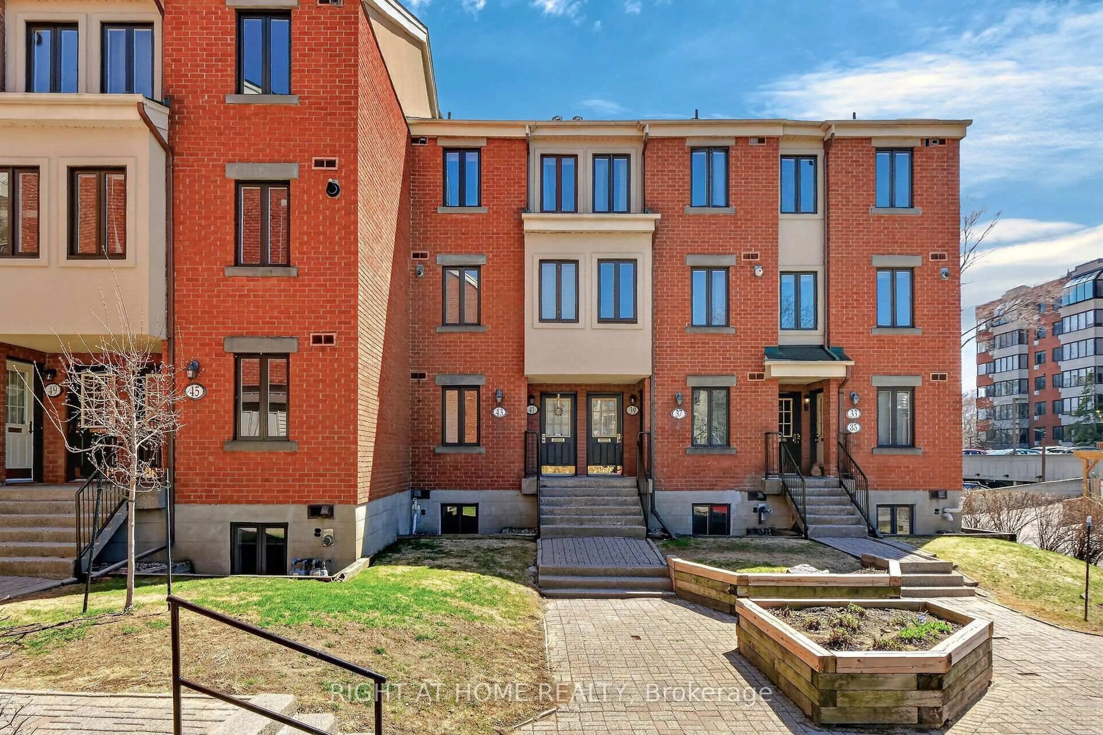 Home with brick exterior material, building for 43 Crispin Private, Ottawa Ontario K1K 2T7