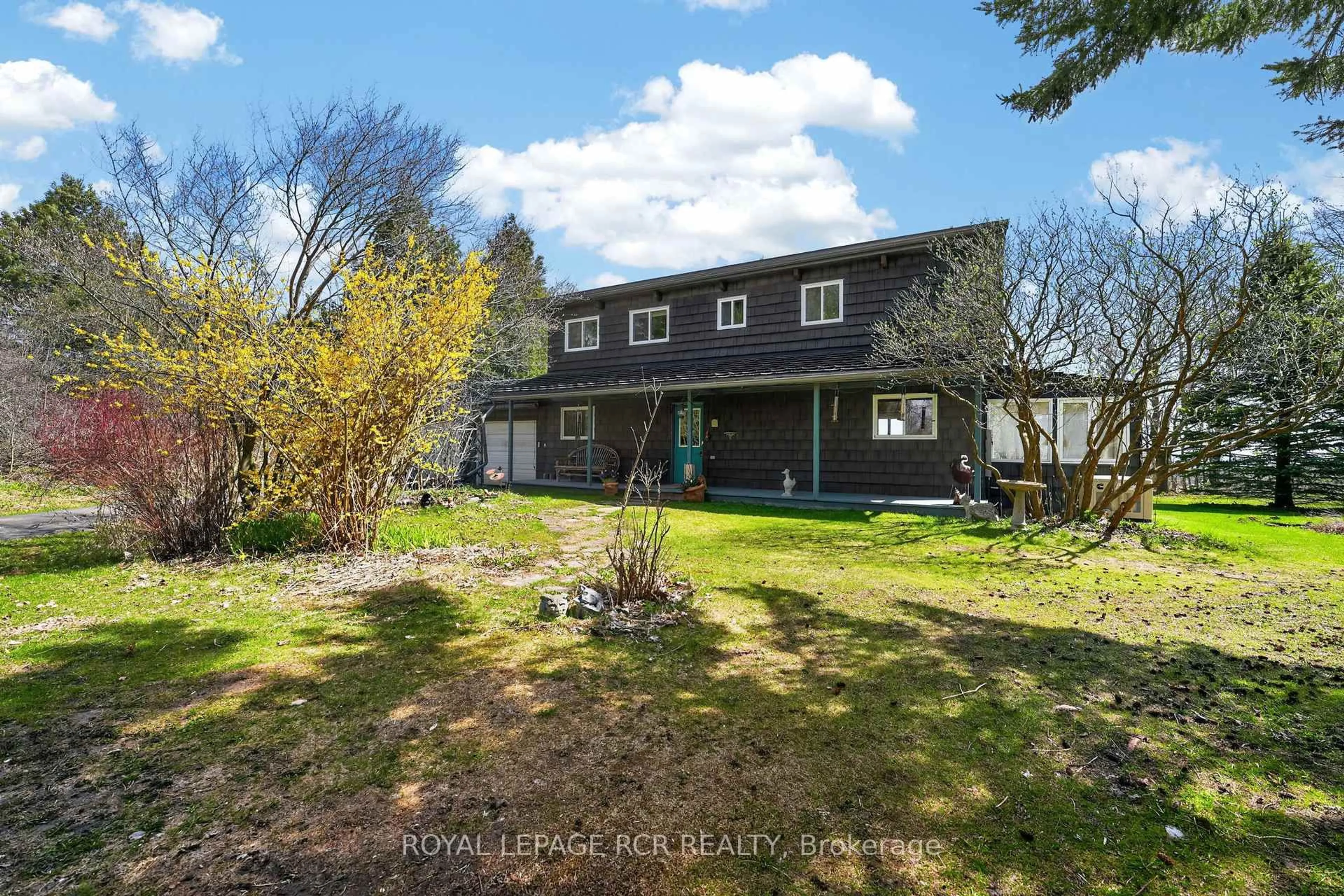 A pic from outside/outdoor area/front of a property/back of a property/a pic from drone, unknown for 796343 3rd Line, Mulmur Ontario L9V 0H3