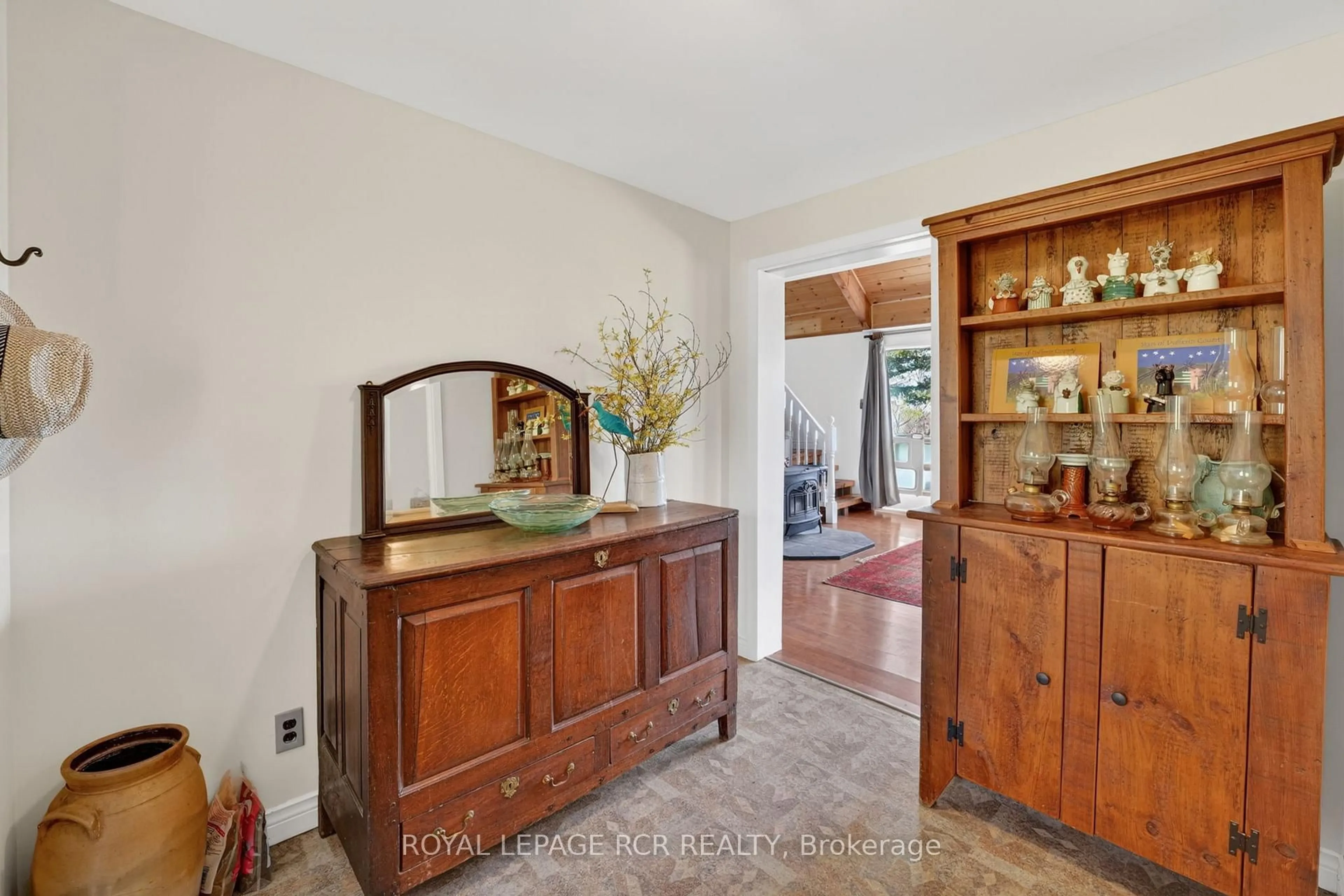 Indoor entryway for 796343 3rd Line, Mulmur Ontario L9V 0H3