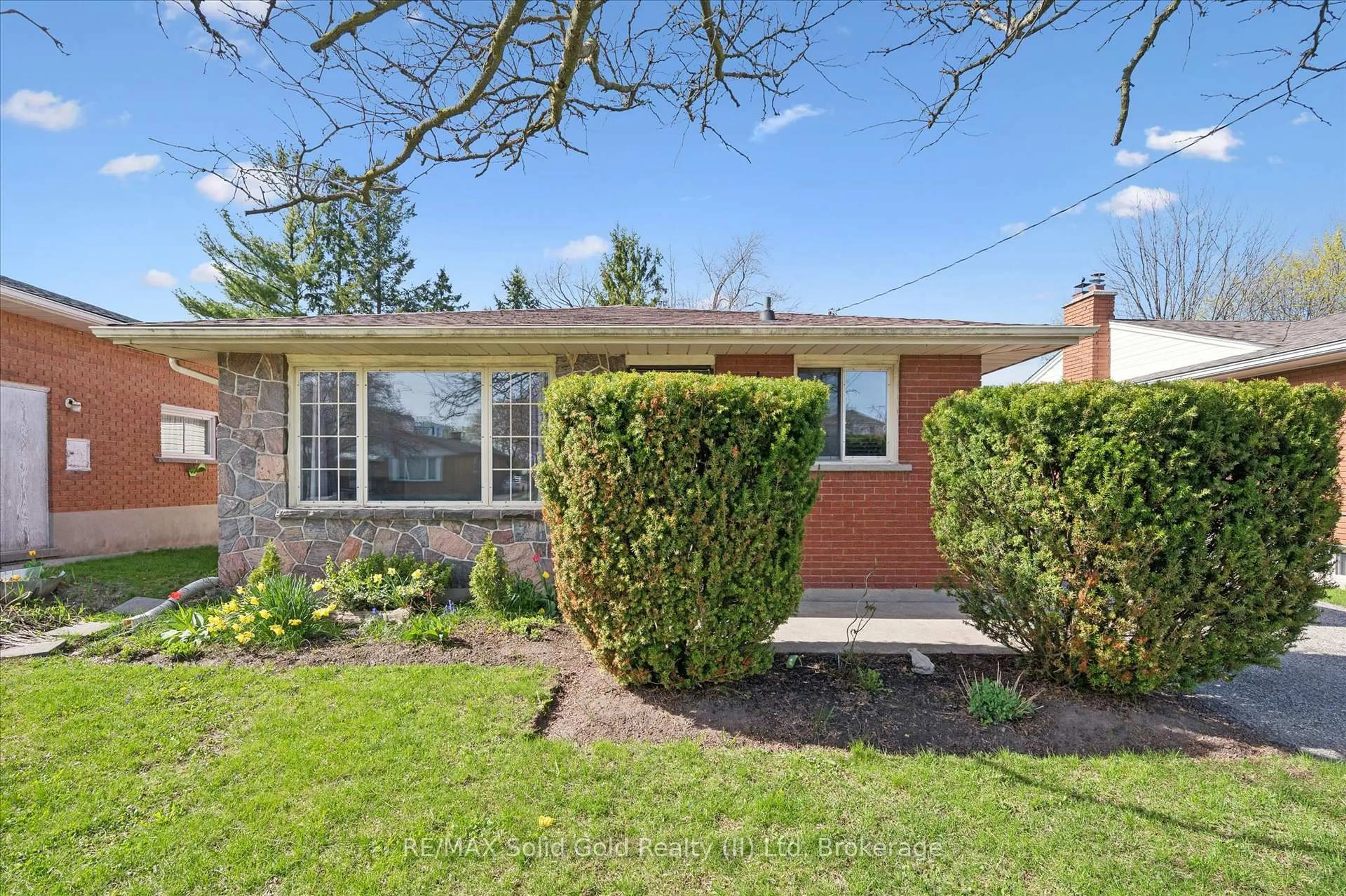 Home with brick exterior material, street for 95 Weichel St, Kitchener Ontario N2M 2A7