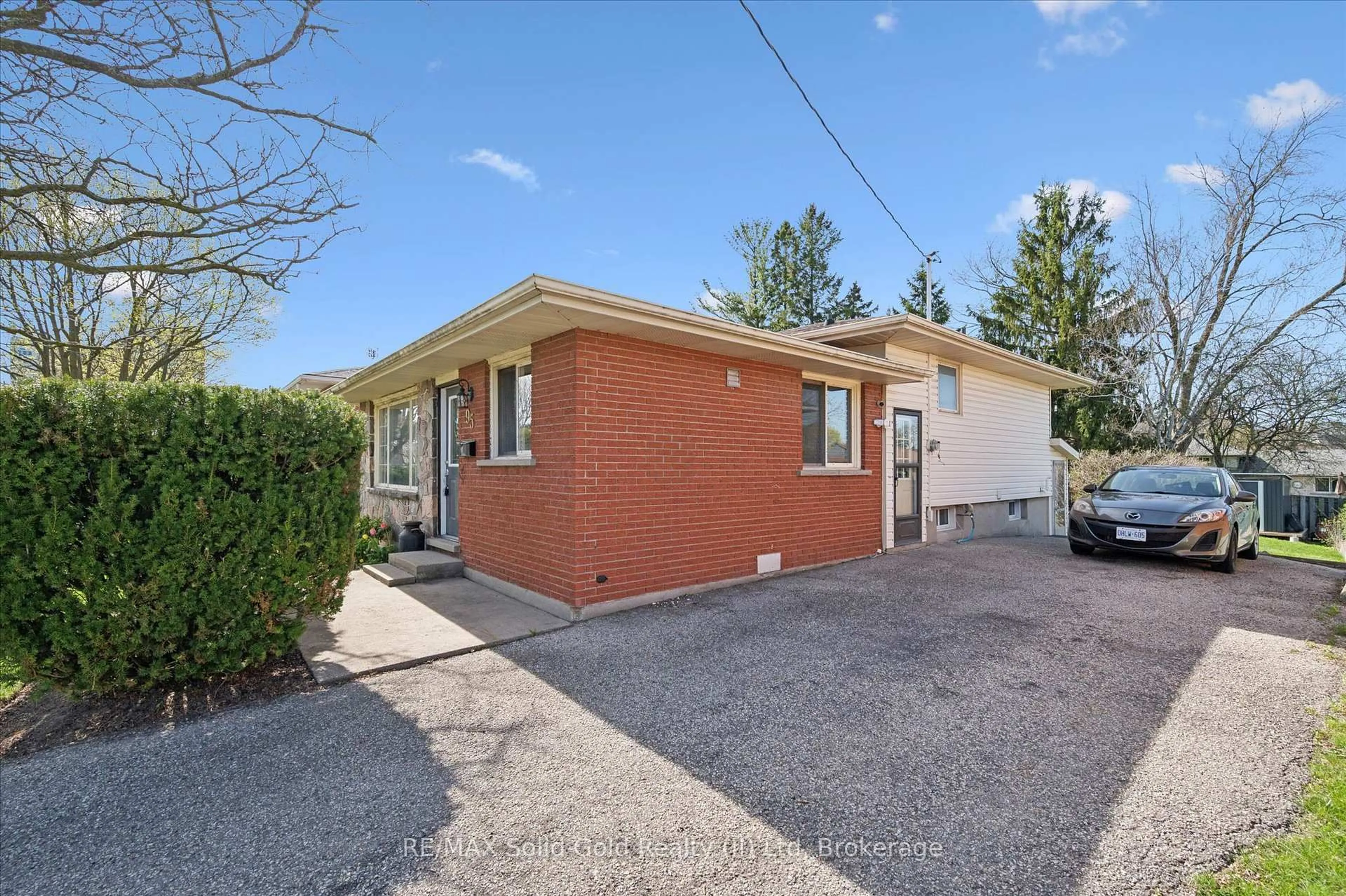 Home with brick exterior material, street for 95 Weichel St, Kitchener Ontario N2M 2A7