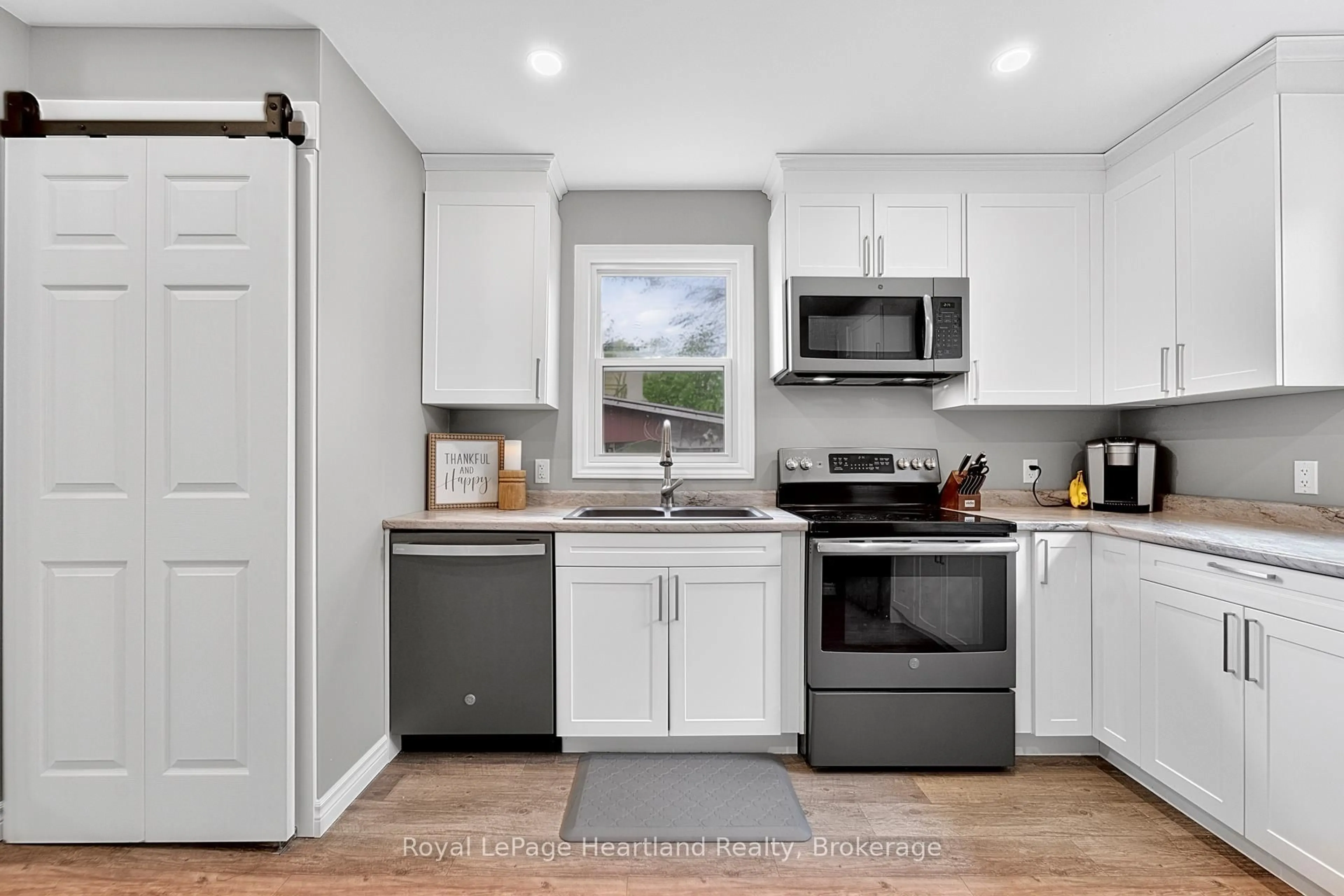 Open concept kitchen, unknown for 160 Richmond St, Bluewater Ontario N0M 1X0