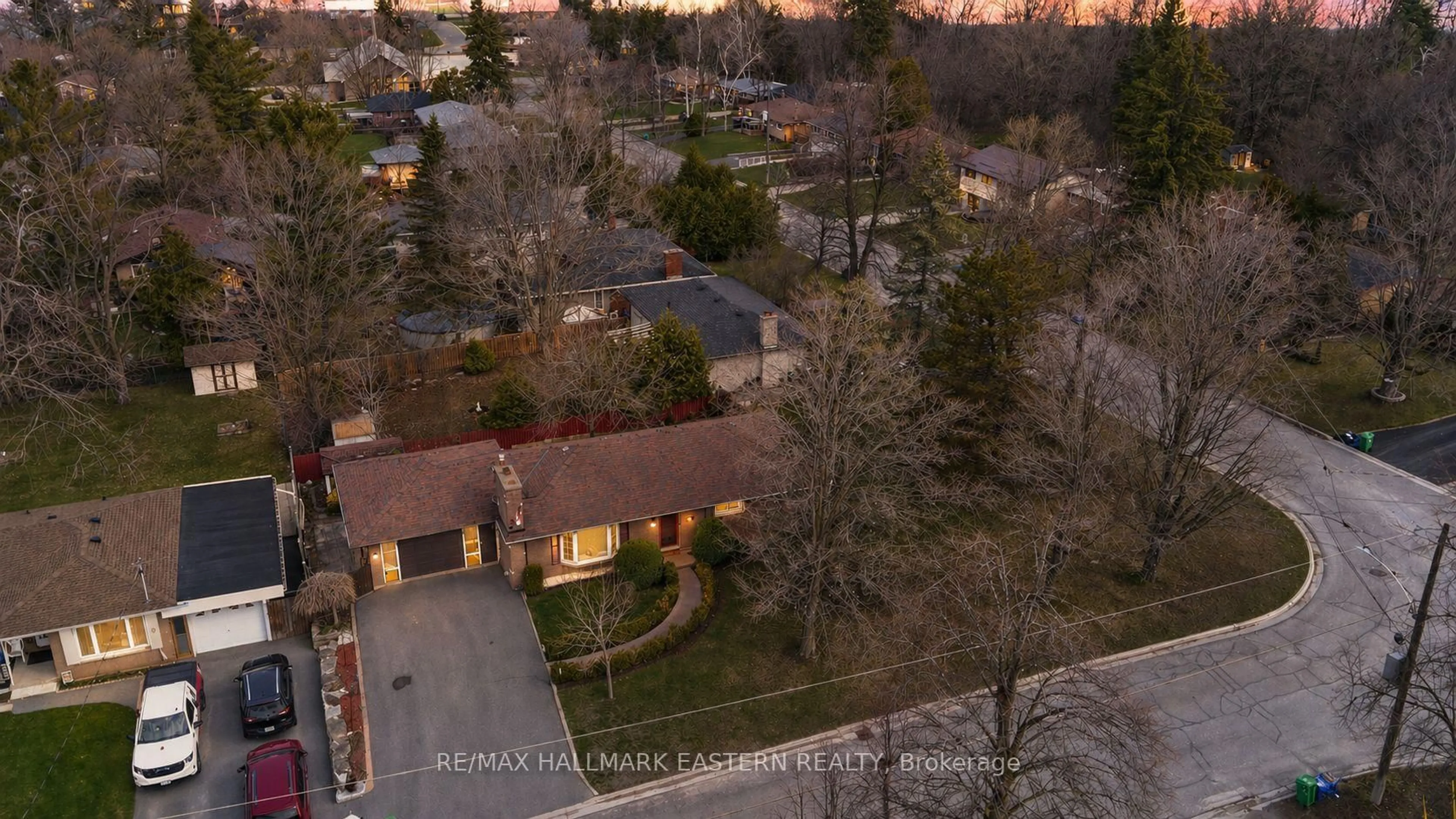 A pic from outside/outdoor area/front of a property/back of a property/a pic from drone, street for 47 Springbrook Dr, Peterborough Ontario K9J 1L3