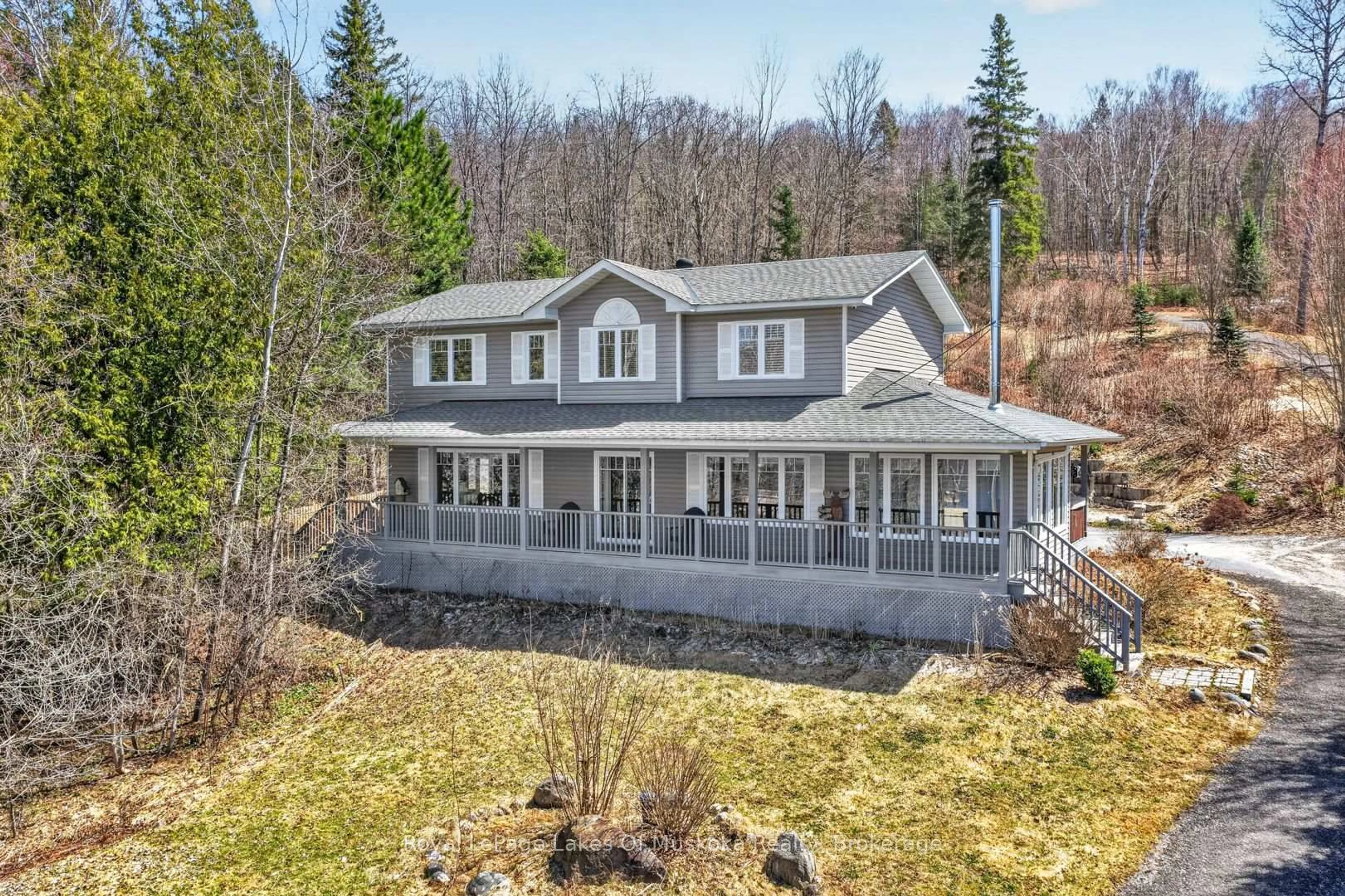 A pic from outside/outdoor area/front of a property/back of a property/a pic from drone, mountain view for 283 Doe Lake Rd, Armour Ontario P0A 1L0