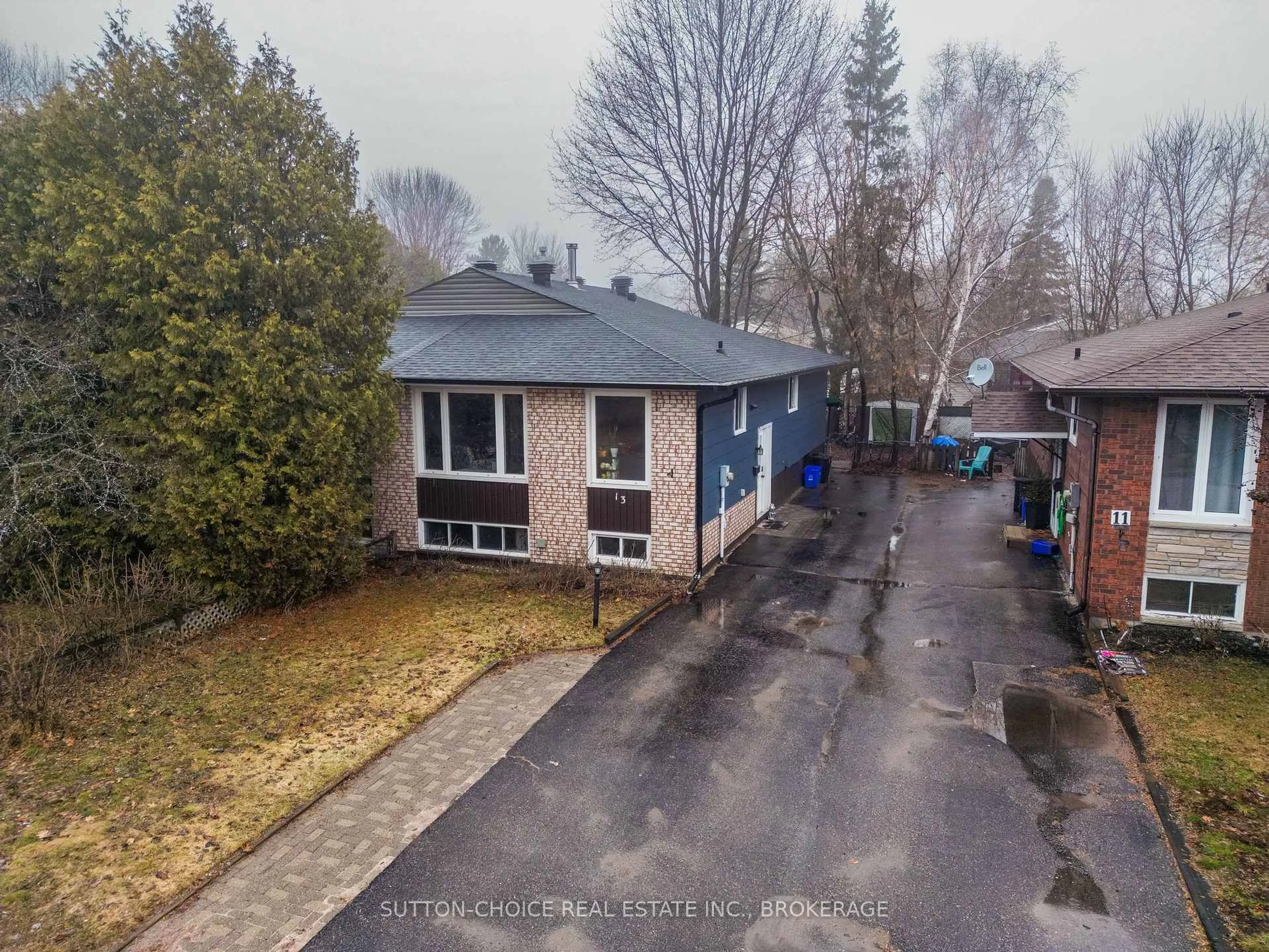 A pic from outside/outdoor area/front of a property/back of a property/a pic from drone, street for 13 Rosedale Crt, North Bay Ontario P1A 3W1