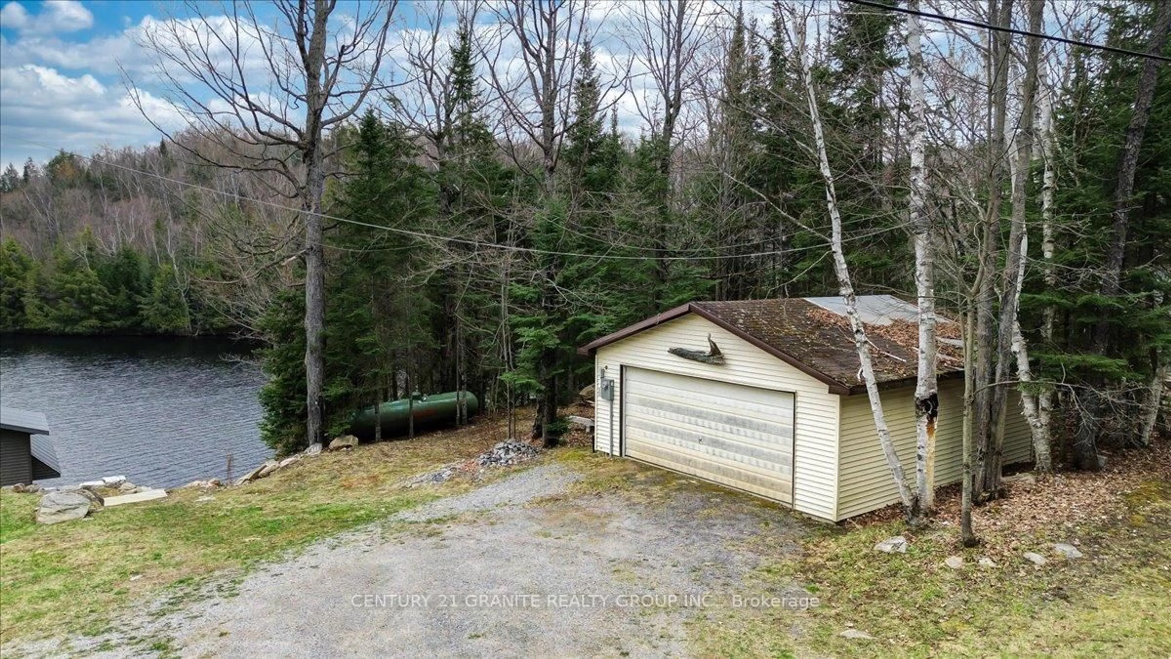 Shed for 539B Dog Bay Rd, Maynooth Ontario K0L 2S0