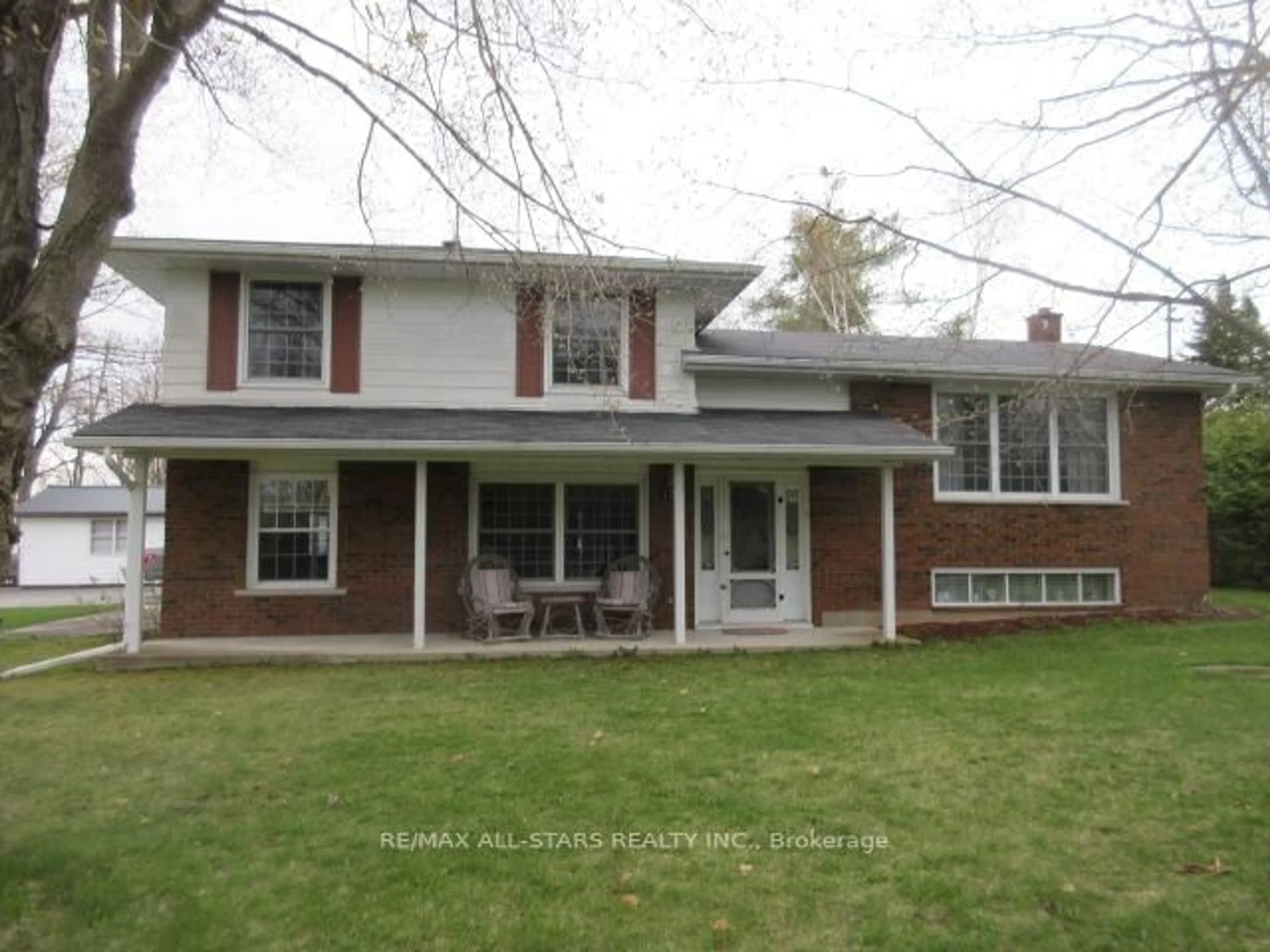 Home with vinyl exterior material, street for 137 Reid St, Kawartha Lakes Ontario K0M 1A0
