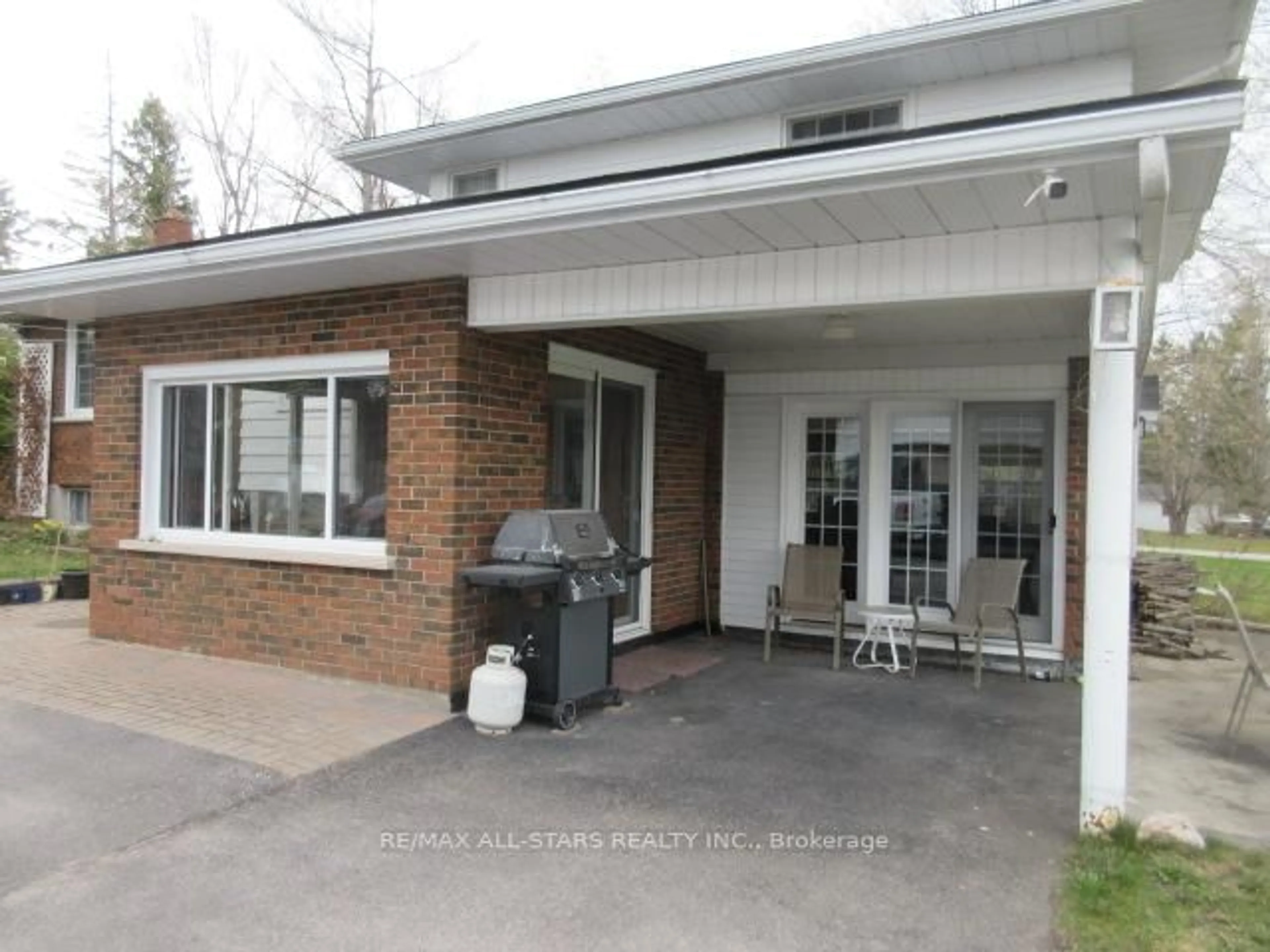 Home with brick exterior material, street for 137 Reid St, Kawartha Lakes Ontario K0M 1A0