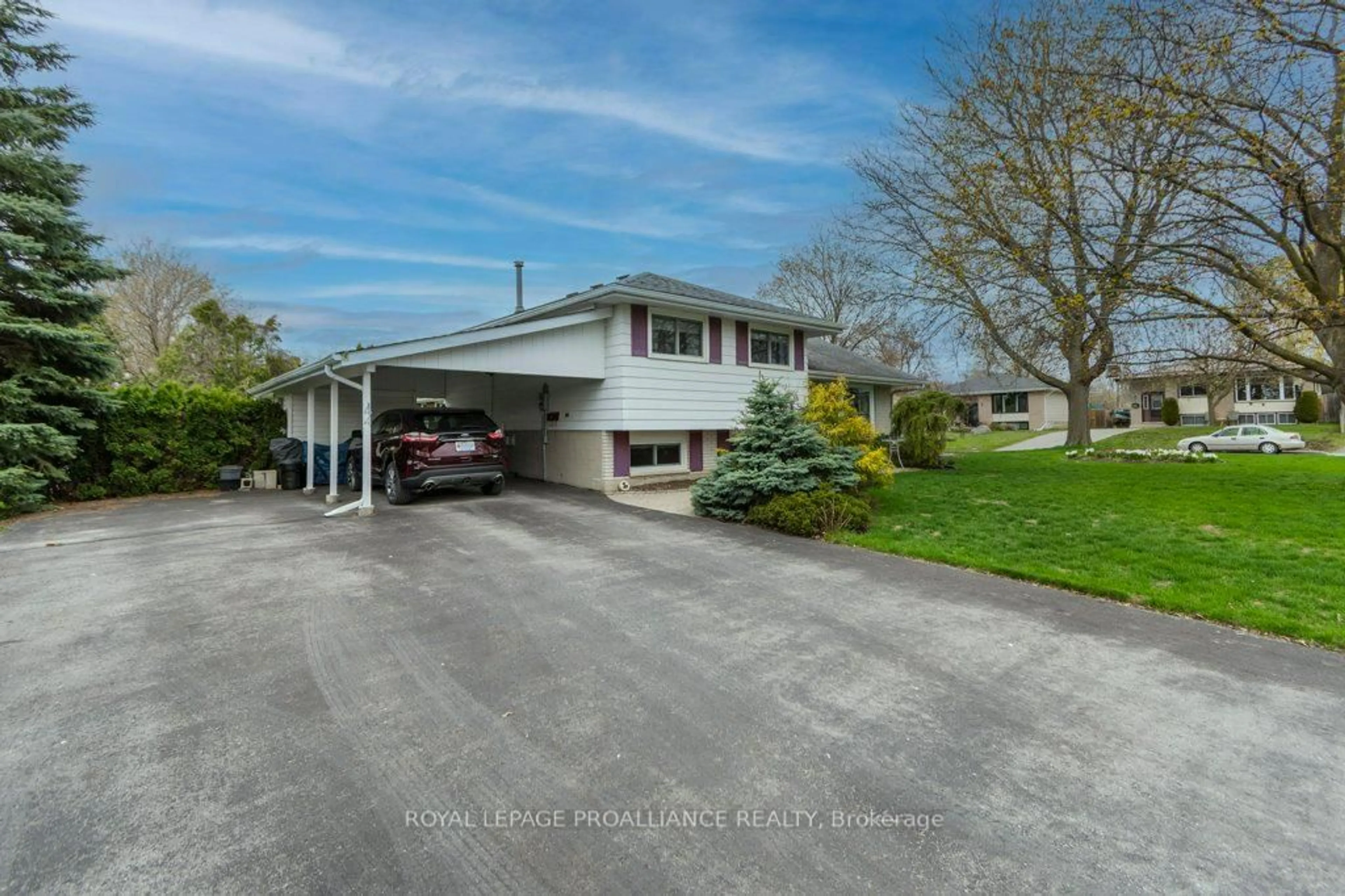 A pic from outside/outdoor area/front of a property/back of a property/a pic from drone, street for 44 Shoniker Ave, Quinte West Ontario K8V 2B5