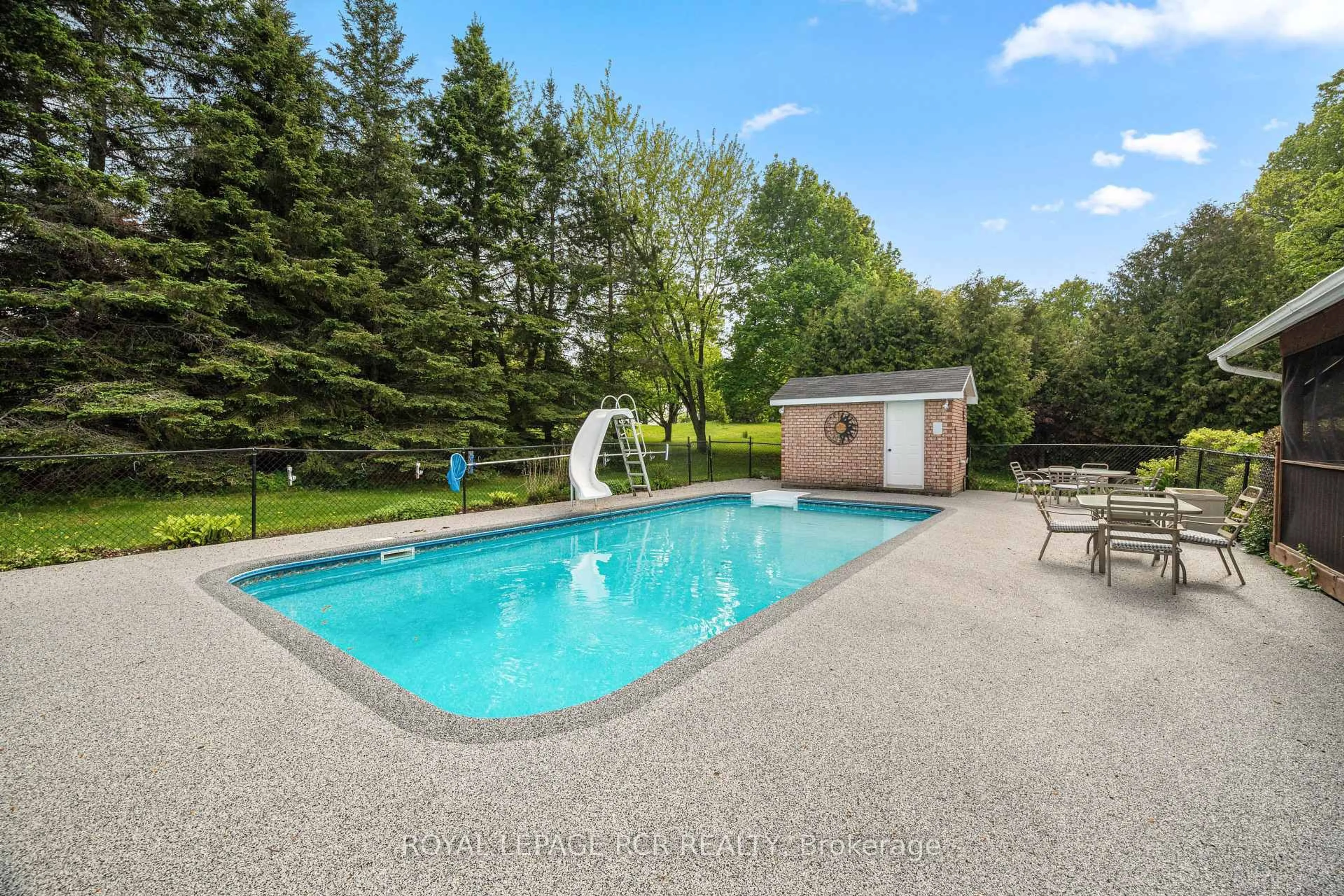 Pool for 836081 4th Line, Mulmur Ontario L9V 0J1