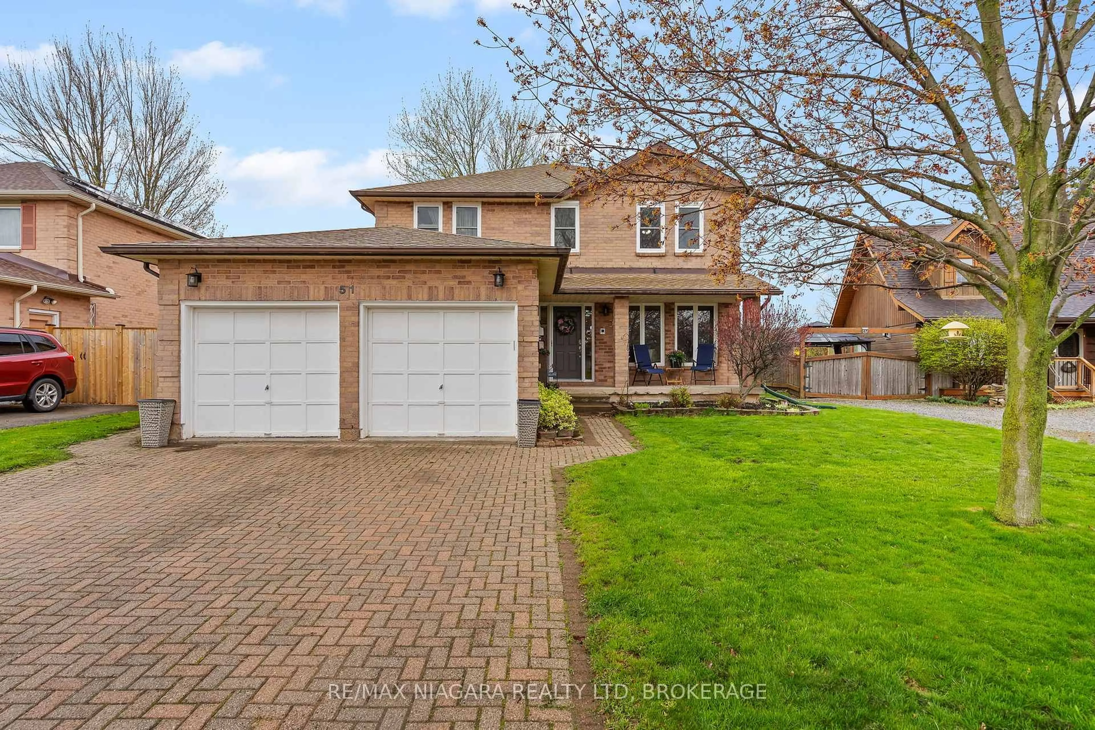 Home with brick exterior material, street for 51 Woodrush Ave, Welland Ontario L3C 6S6