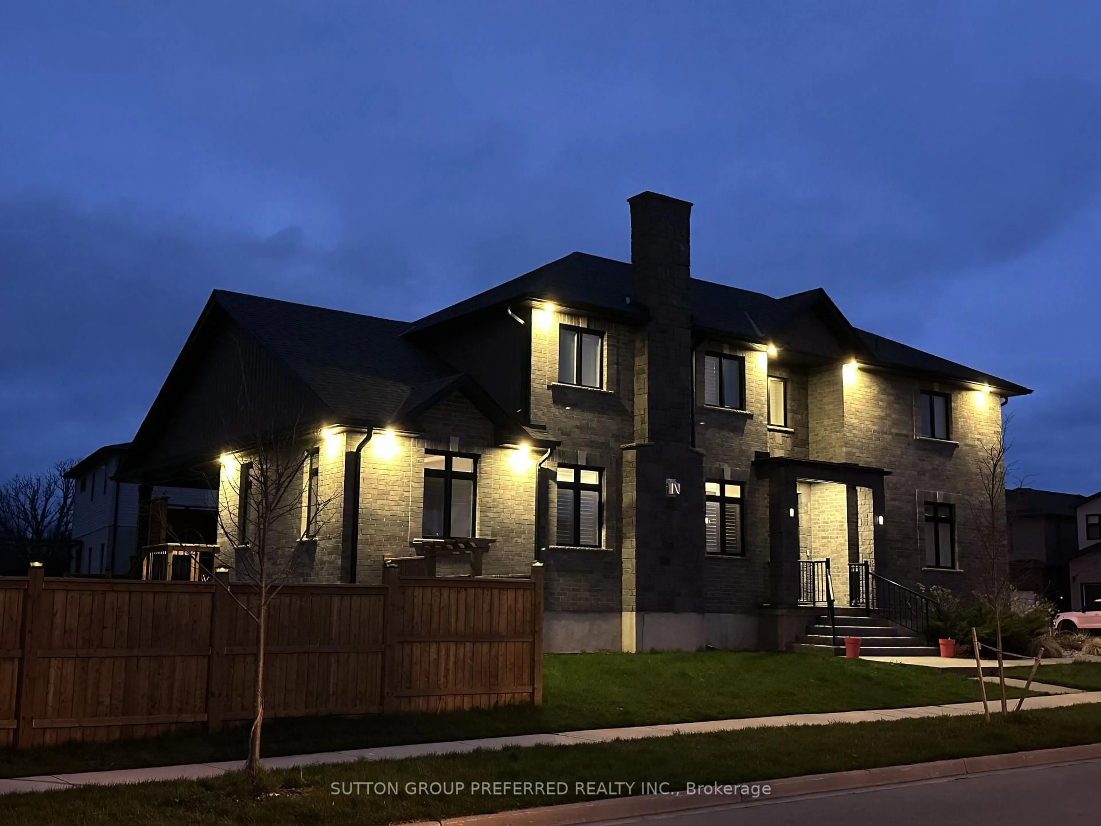Home with brick exterior material, building for 2849 HEARDCREEK Tr, London North Ontario N6G 0W1