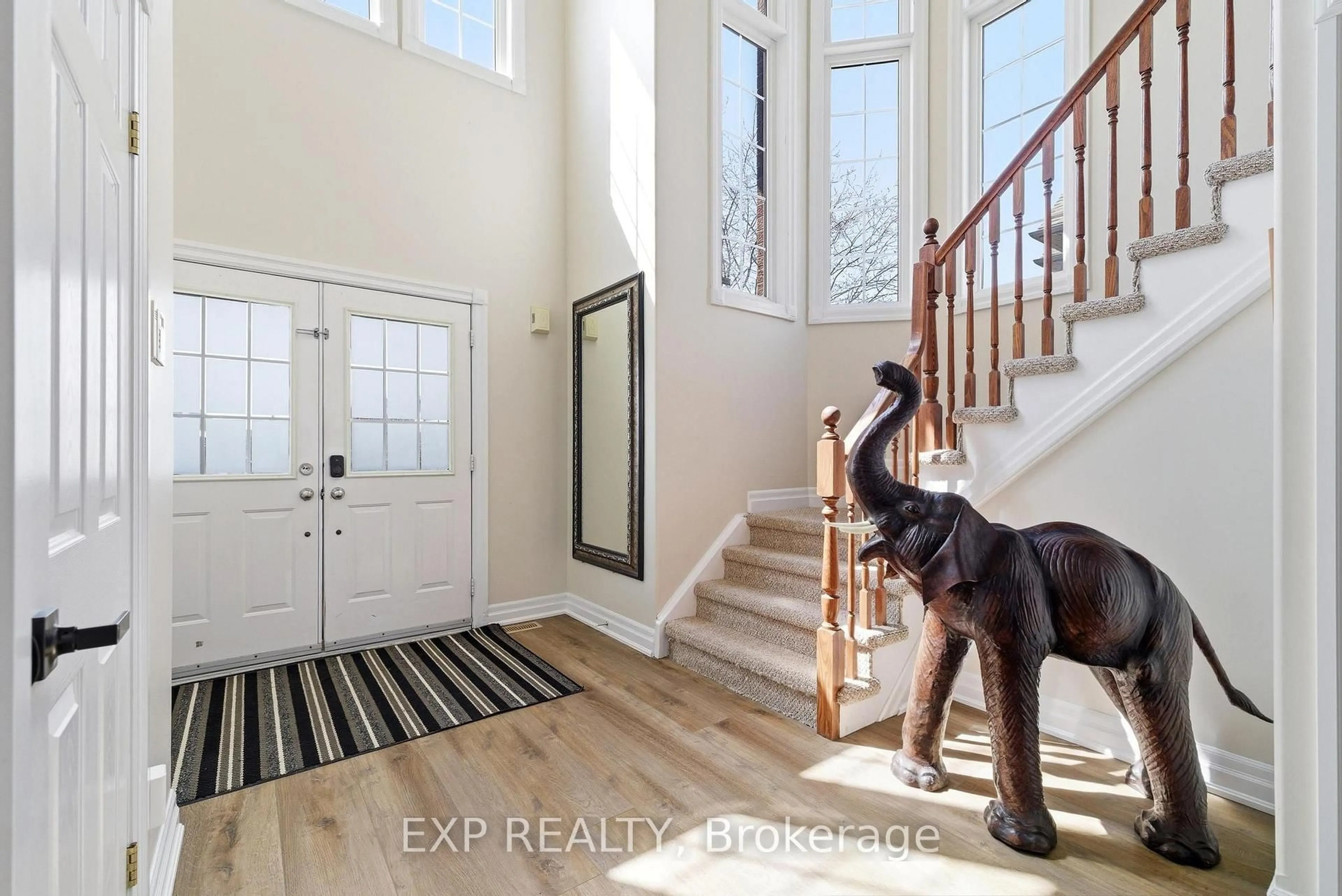 Indoor entryway for 90 Oesch Lane, Wilmot Ontario N3A 4L3