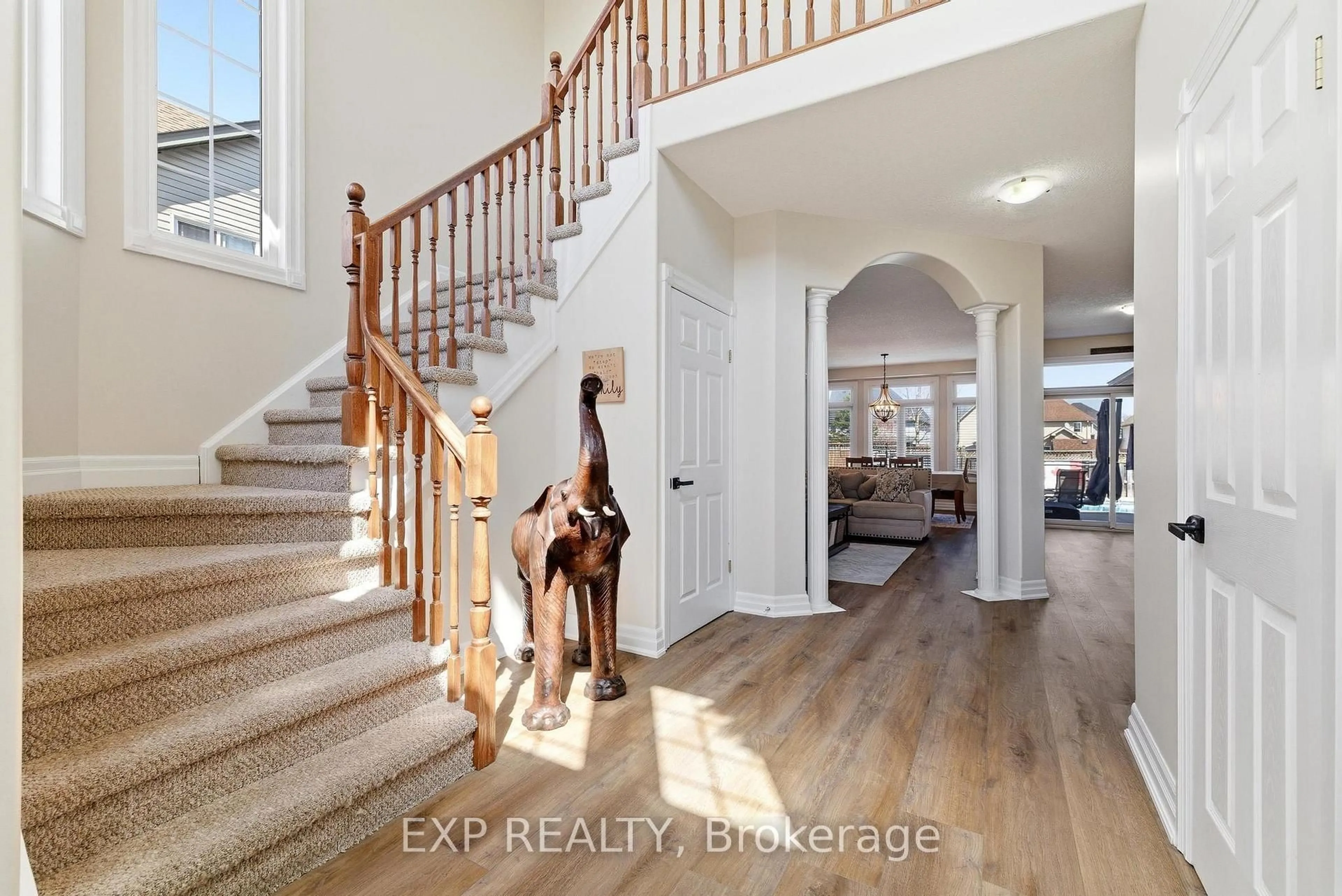 Indoor entryway for 90 Oesch Lane, Wilmot Ontario N3A 4L3