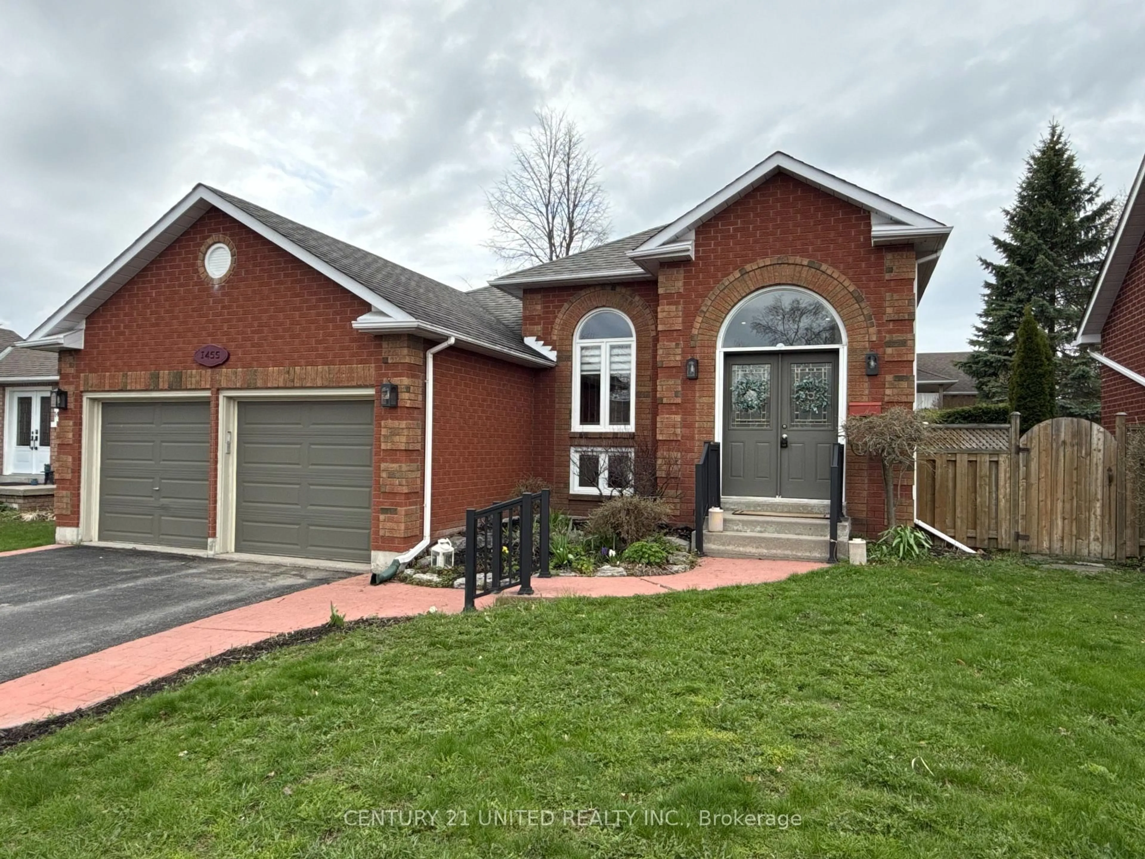 Home with brick exterior material, street for 1455 Glenforest Cres, Peterborough Ontario K9K 2J2