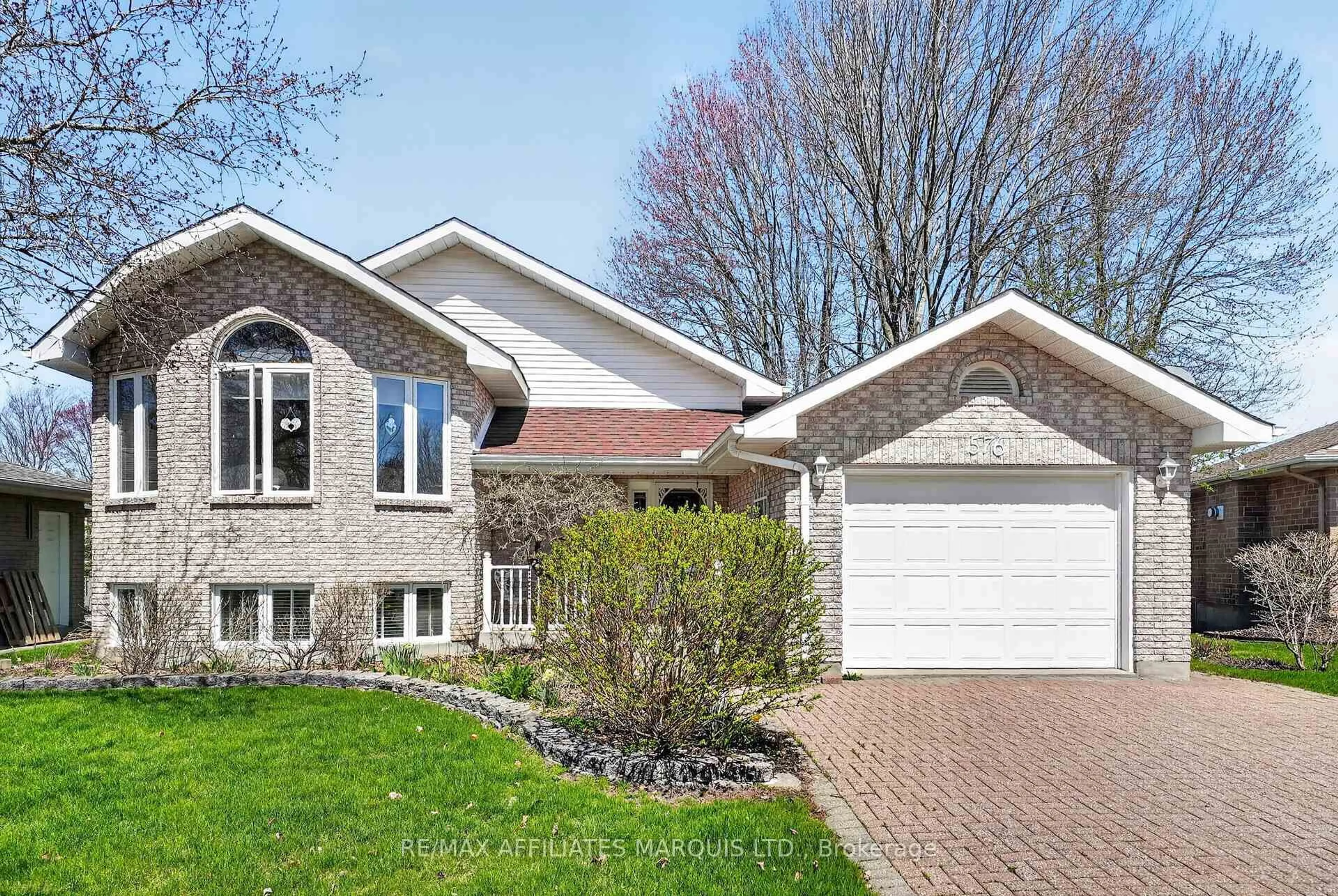 Home with brick exterior material, street for 576 Jo-Anne Cres, Cornwall Ontario K6H 6Z6
