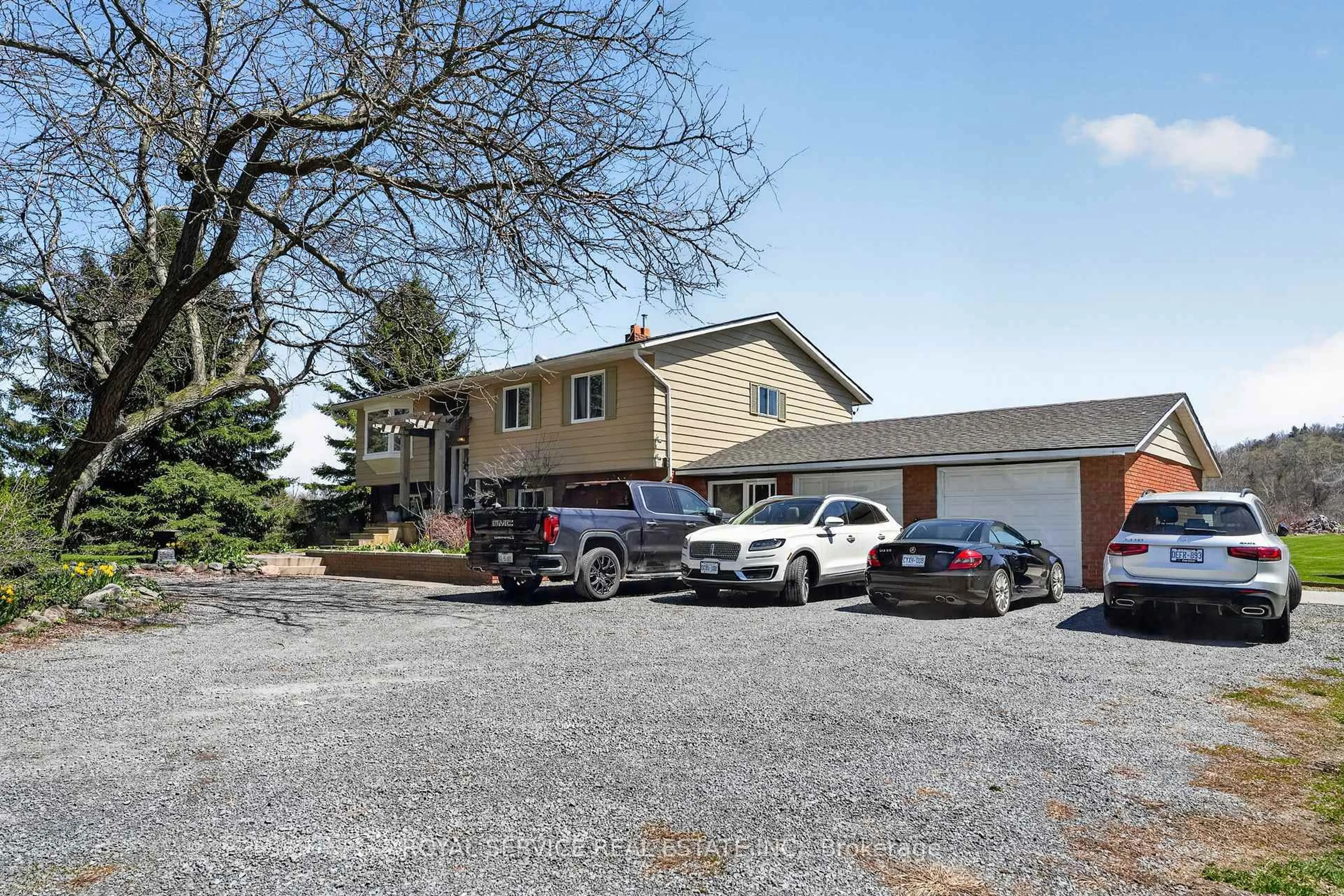 A pic from outside/outdoor area/front of a property/back of a property/a pic from drone, street for 2021 County  3 Rd, Prince Edward County Ontario K0K 1L0