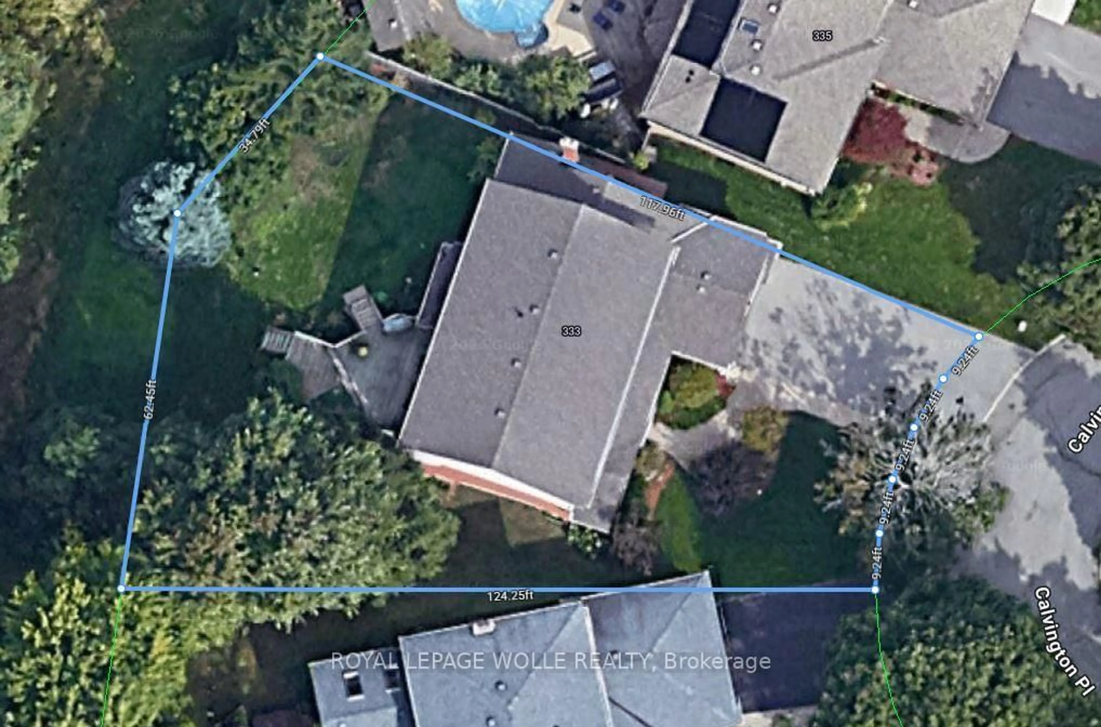 A pic from outside/outdoor area/front of a property/back of a property/a pic from drone, street for 333 Calvington Pl, Waterloo Ontario N2T 1R1