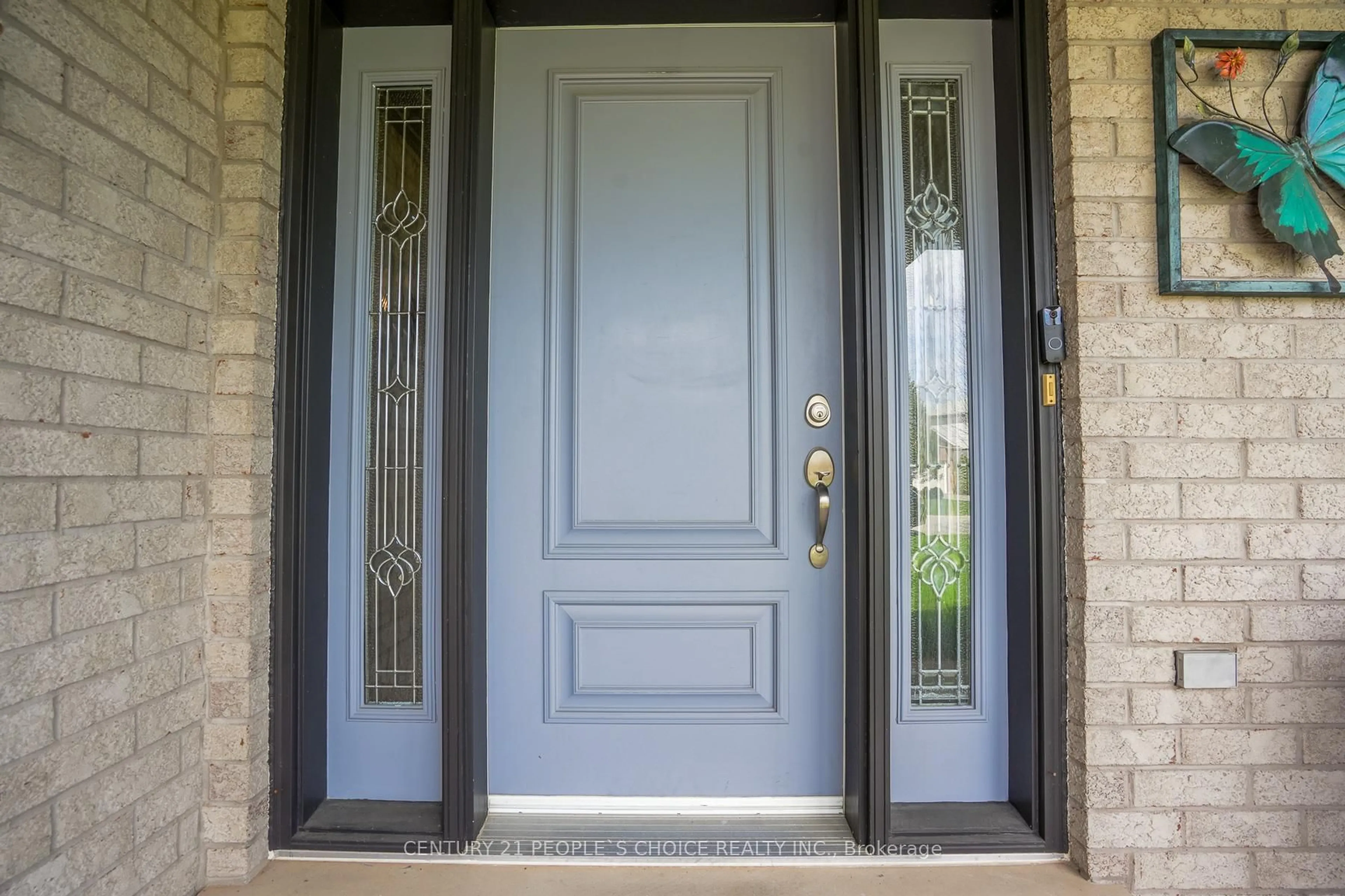 Indoor entryway for 5438 Morning Glory Crt, Niagara Falls Ontario L2J 0A3