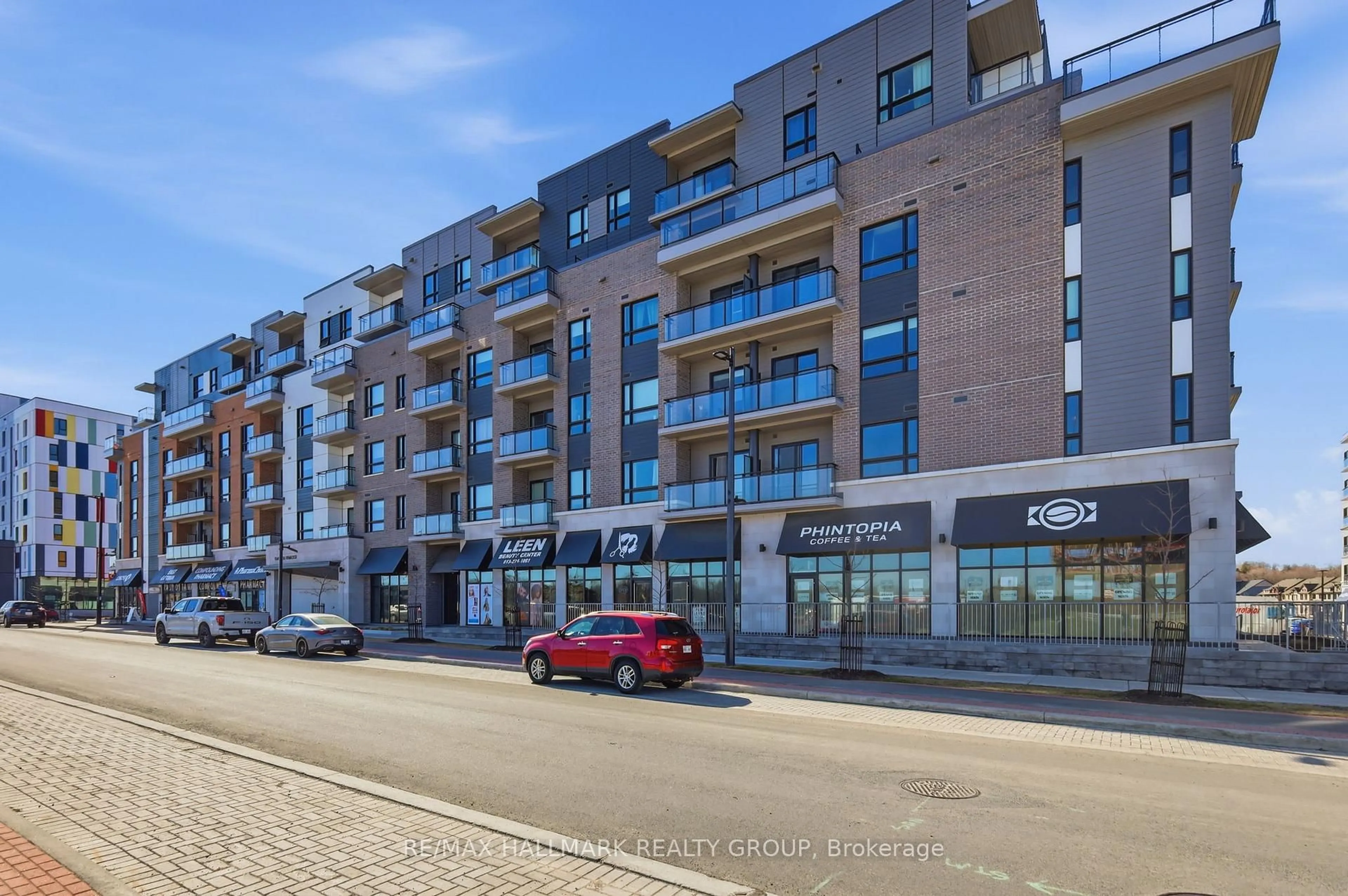 A pic from outside/outdoor area/front of a property/back of a property/a pic from drone, street for 1350 Hemlock Rd #218, Ottawa Ontario K1K 5C2