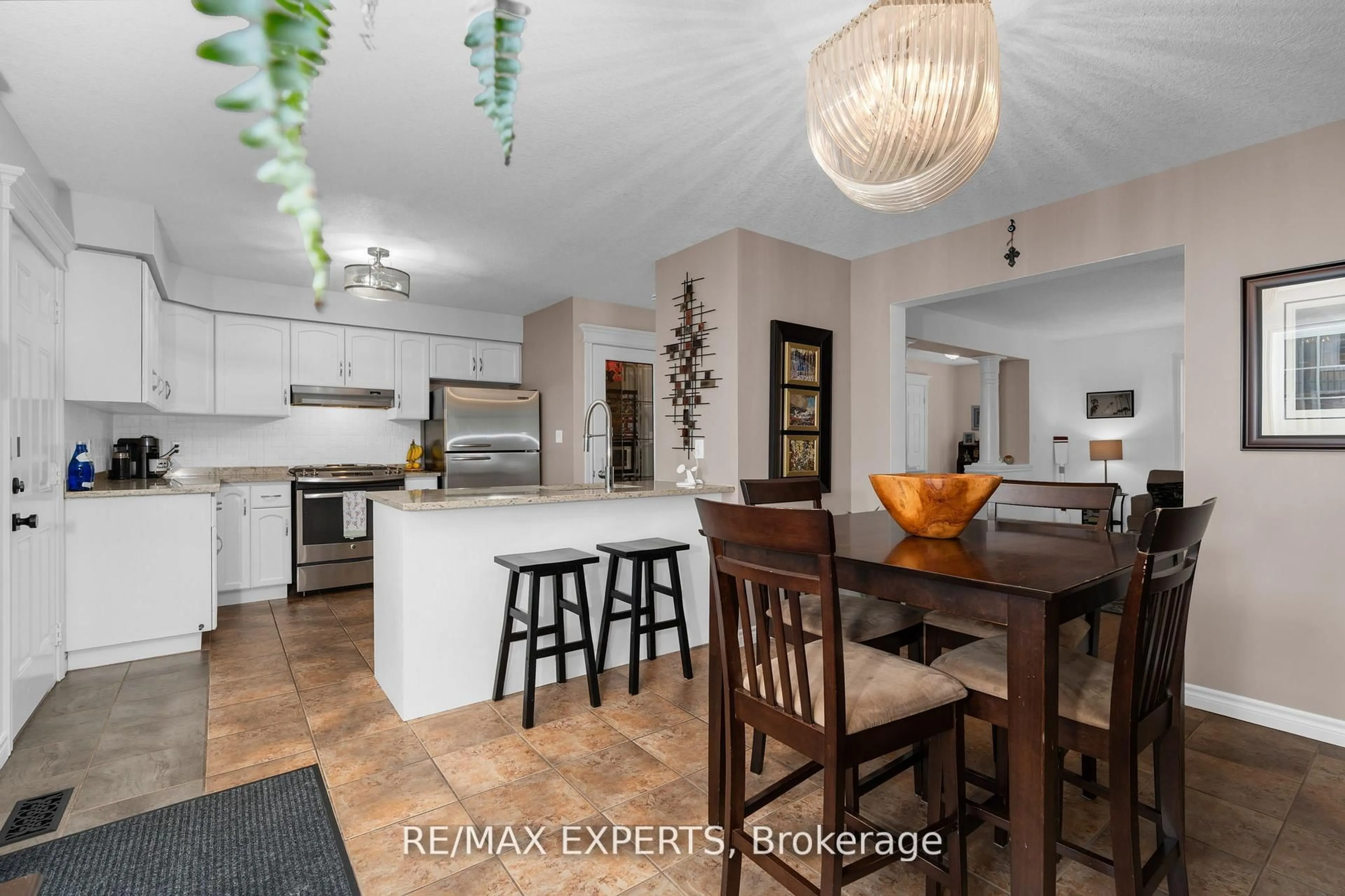 Open concept kitchen, unknown for 418 Main St, Guelph/Eramosa Ontario N0B 2K0