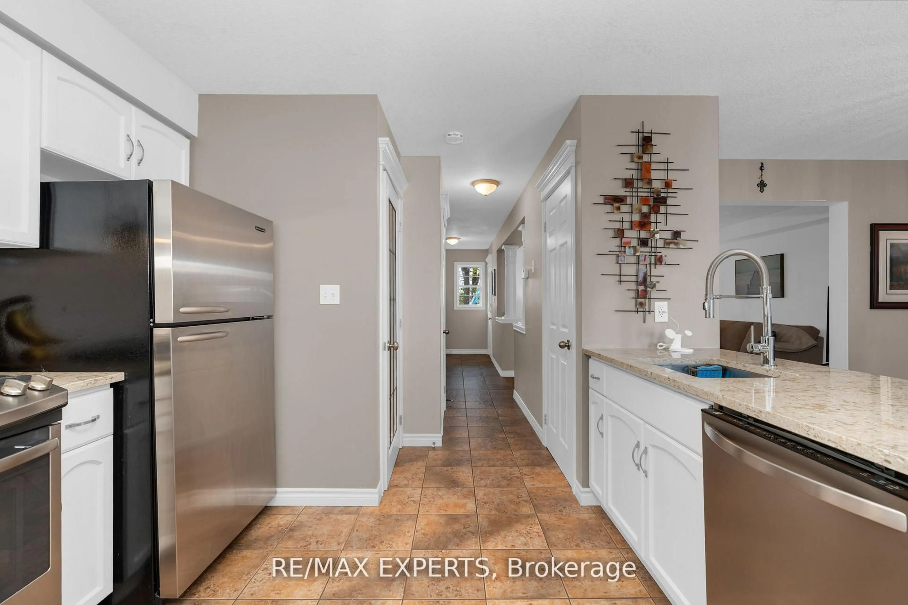 Open concept kitchen, unknown for 418 Main St, Guelph/Eramosa Ontario N0B 2K0