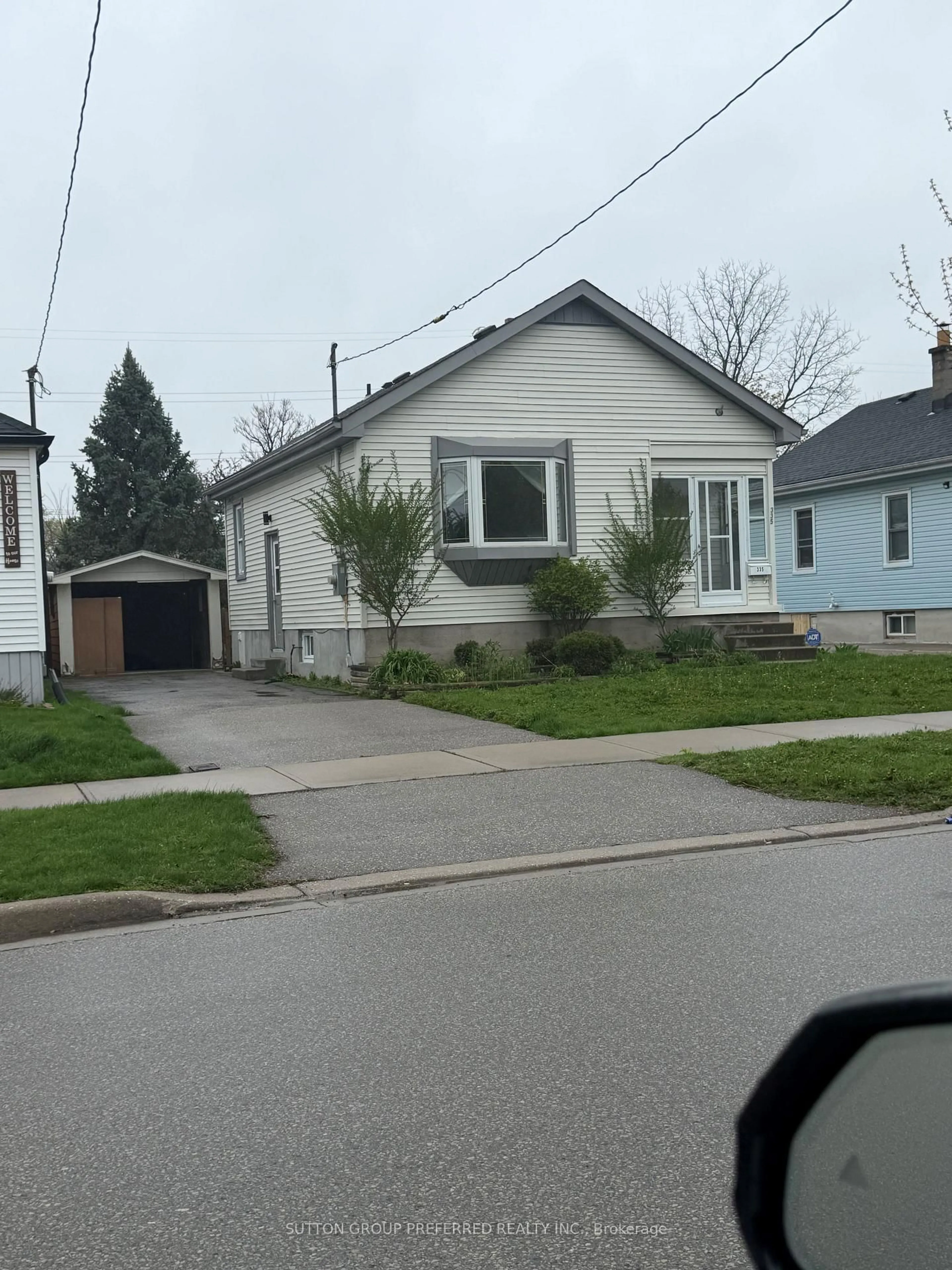 Unknown for 335 Vancouver St, London East Ontario N5W 4S5