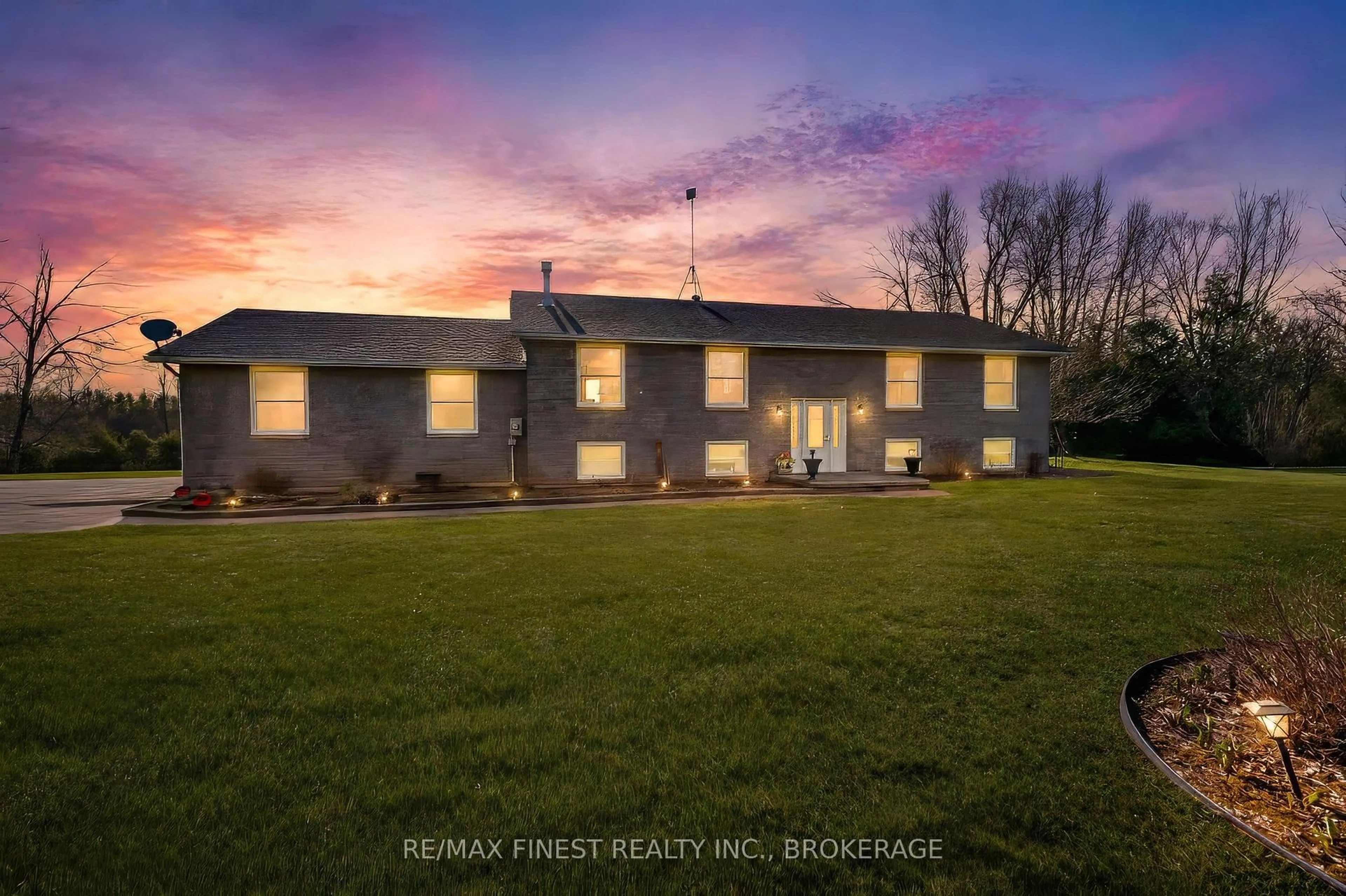 A pic from outside/outdoor area/front of a property/back of a property/a pic from drone, building for 191 Emerson Rd, Belleville Ontario K0K 2Y0