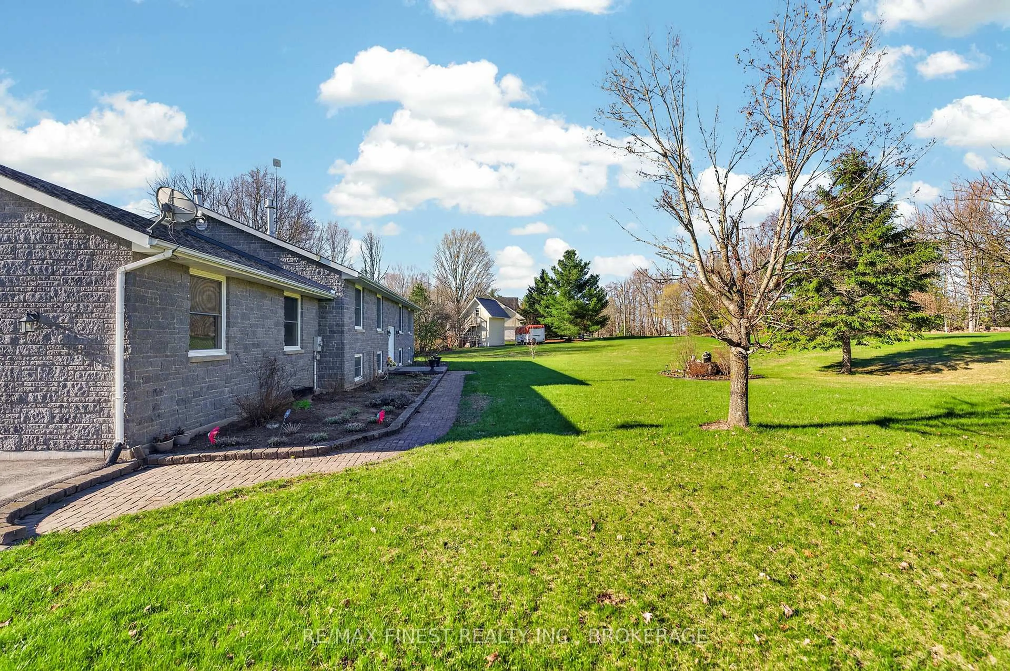 A pic from outside/outdoor area/front of a property/back of a property/a pic from drone, unknown for 191 Emerson Rd, Belleville Ontario K0K 2Y0
