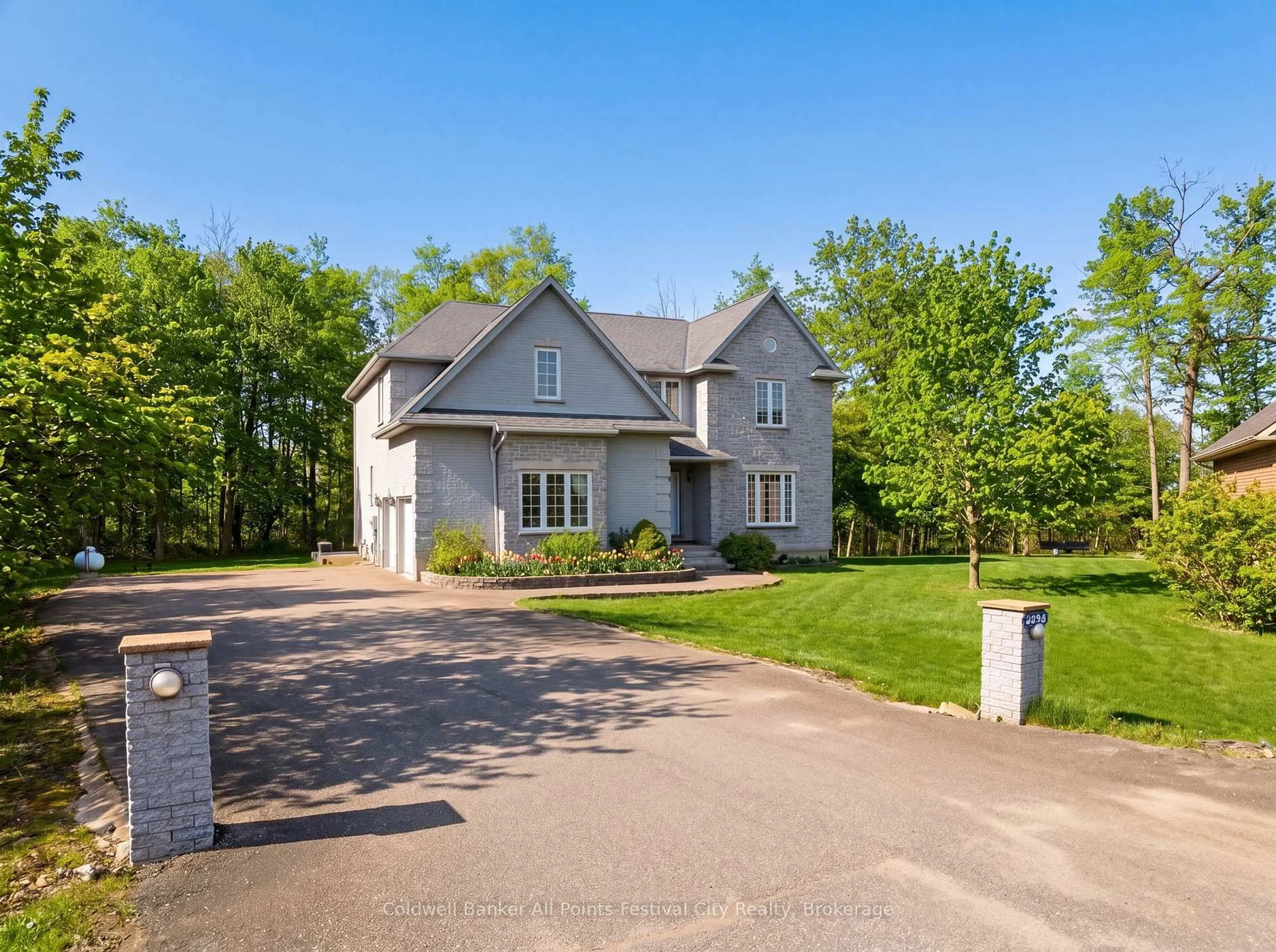 A pic from outside/outdoor area/front of a property/back of a property/a pic from drone, street for 81164 Pfrimmer Rd, Ashfield-Colborne-Wawanosh Ontario N7A 3Y1